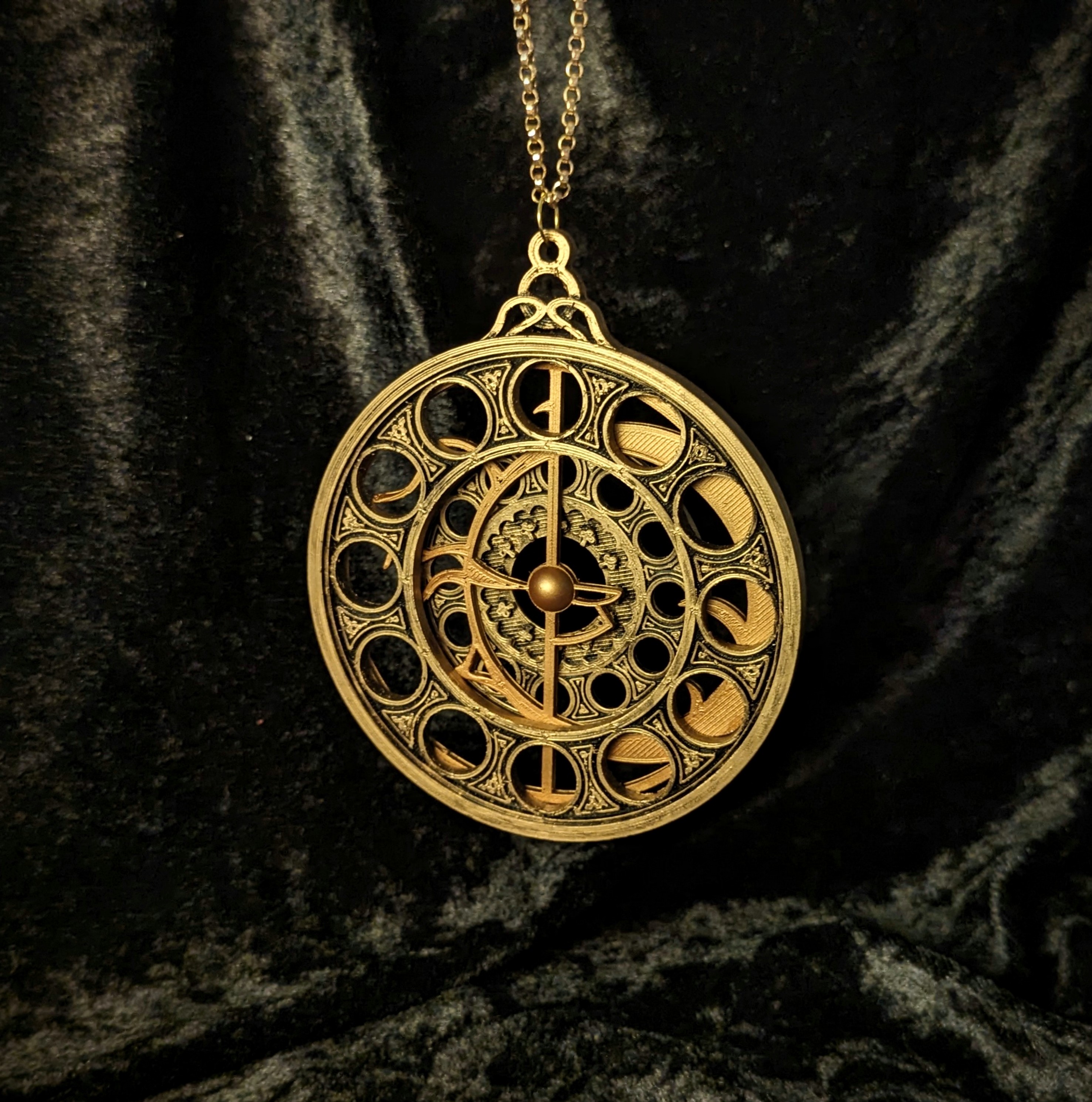 Celestial Dial Pendant - Bloodborne