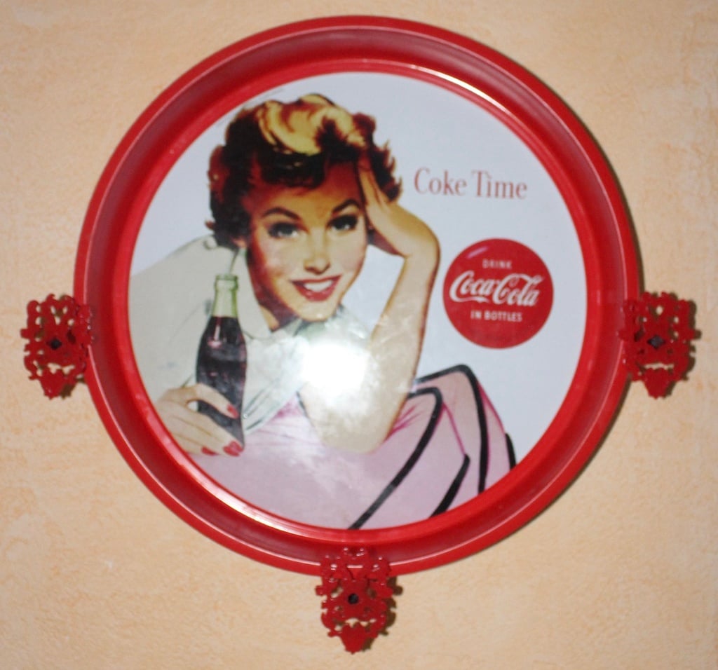 Support mural pour plateau de service (Wall bracket for serving tray)