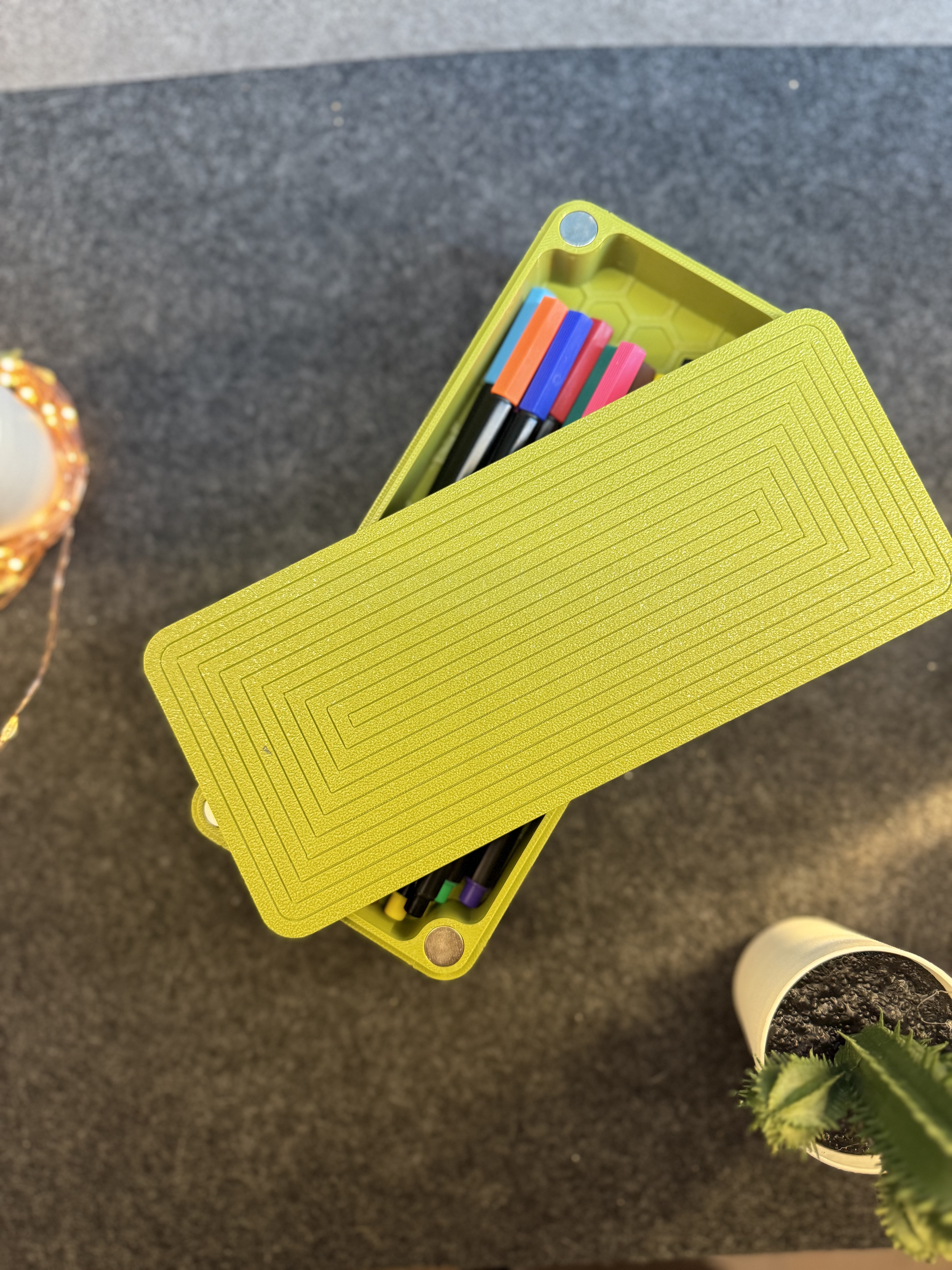 Pencilcase line