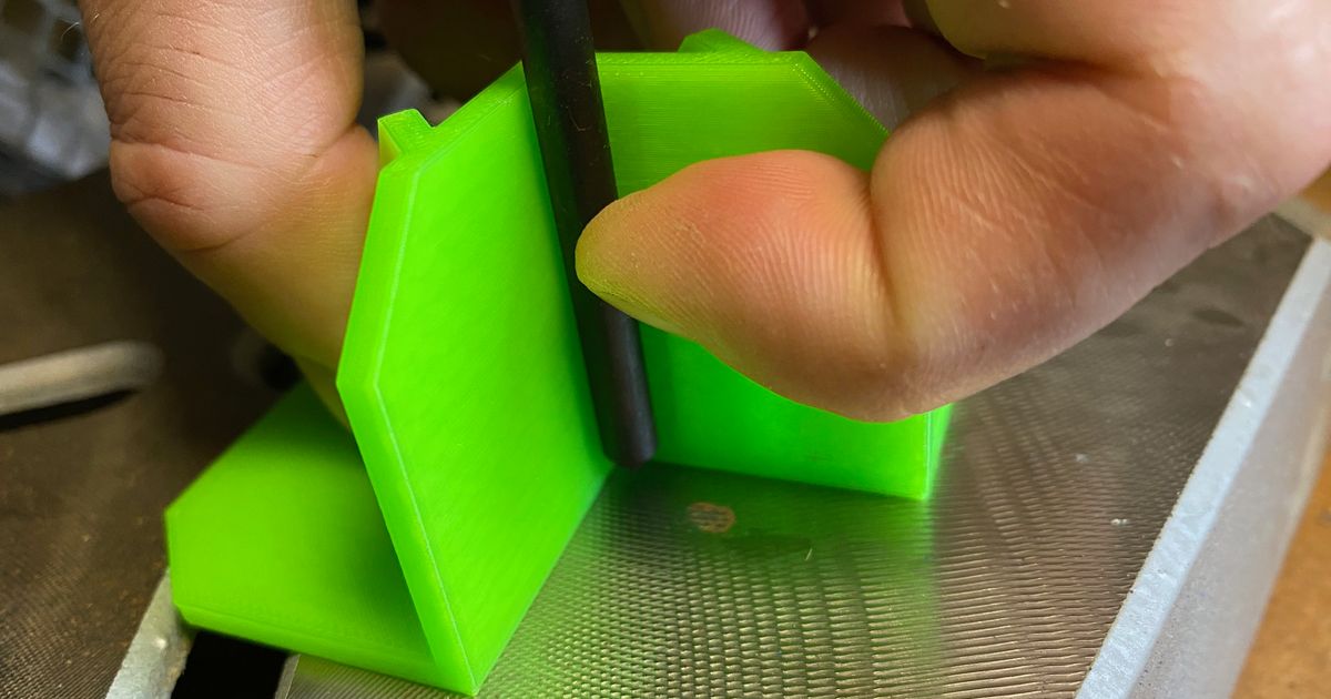 Center punch support guide by Marcus Download free STL model