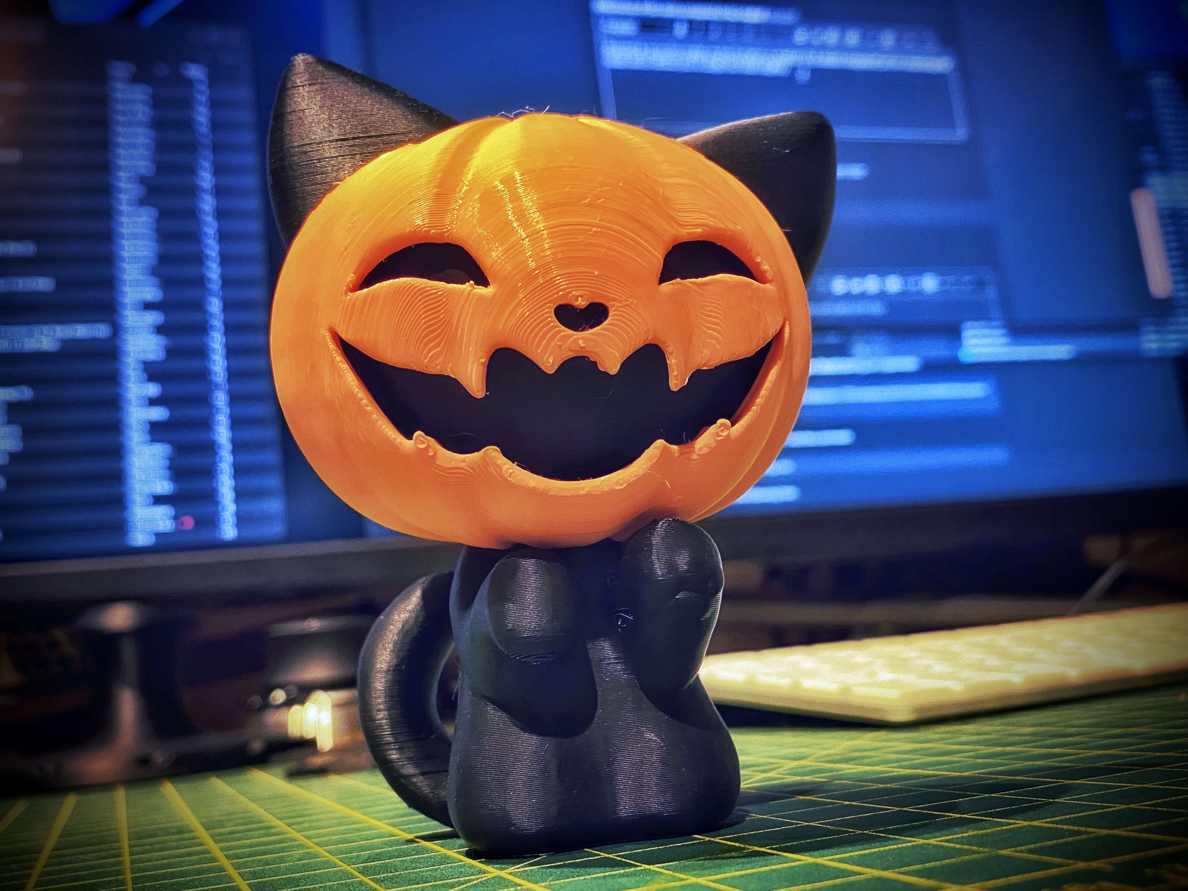 Pumpkin Cat REMIX - FIXED 3D model thumbnail