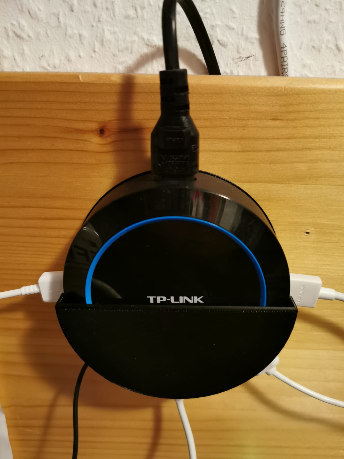 Wallmount holder for USB charger TP-LINK UP540