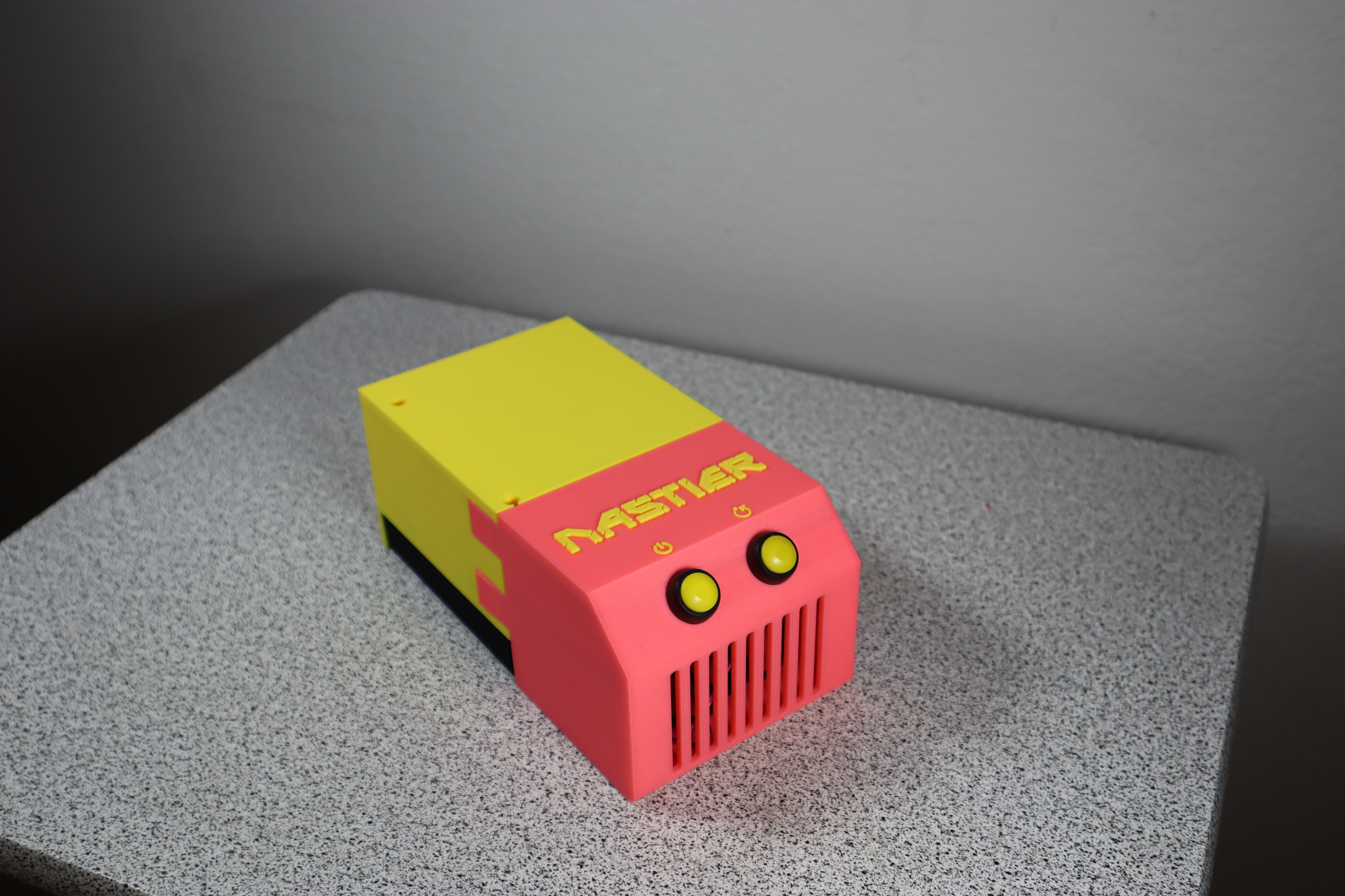 NASTIER: ZimaBlade redundant micro NAS