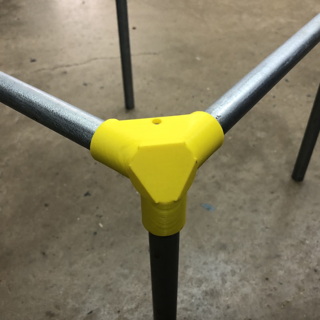 Conduit corner 1/2 inch conduit by Gordyt47 Download free STL model