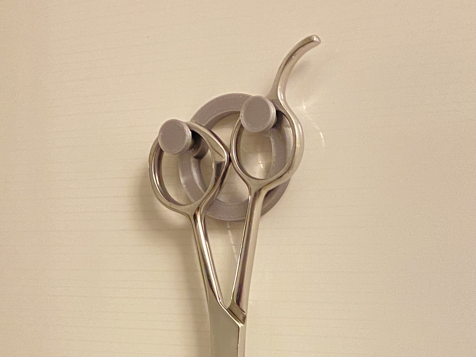Magnetic Scissor Hook