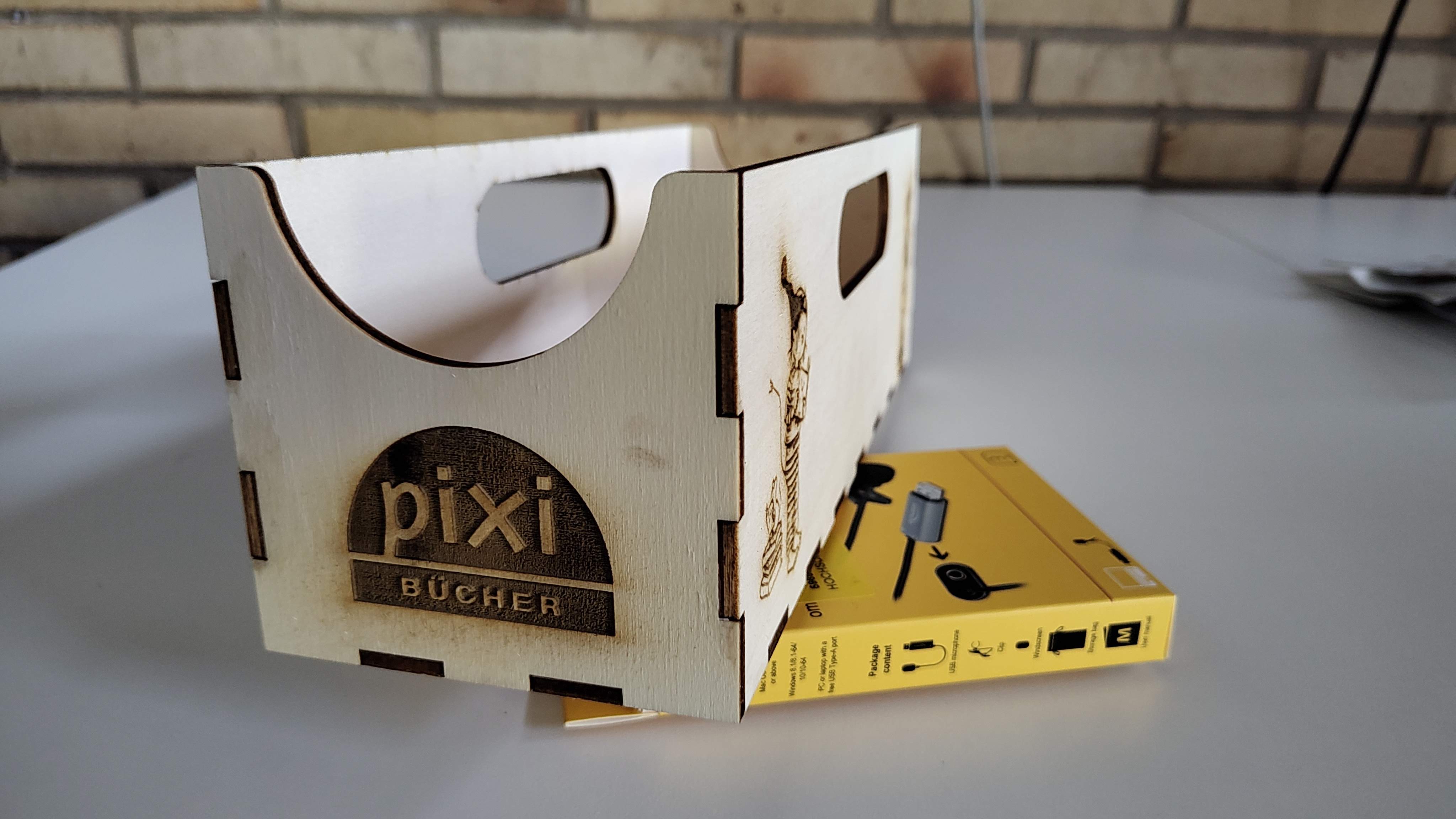 Miniatura 5 do modelo 3D Pixibook Box