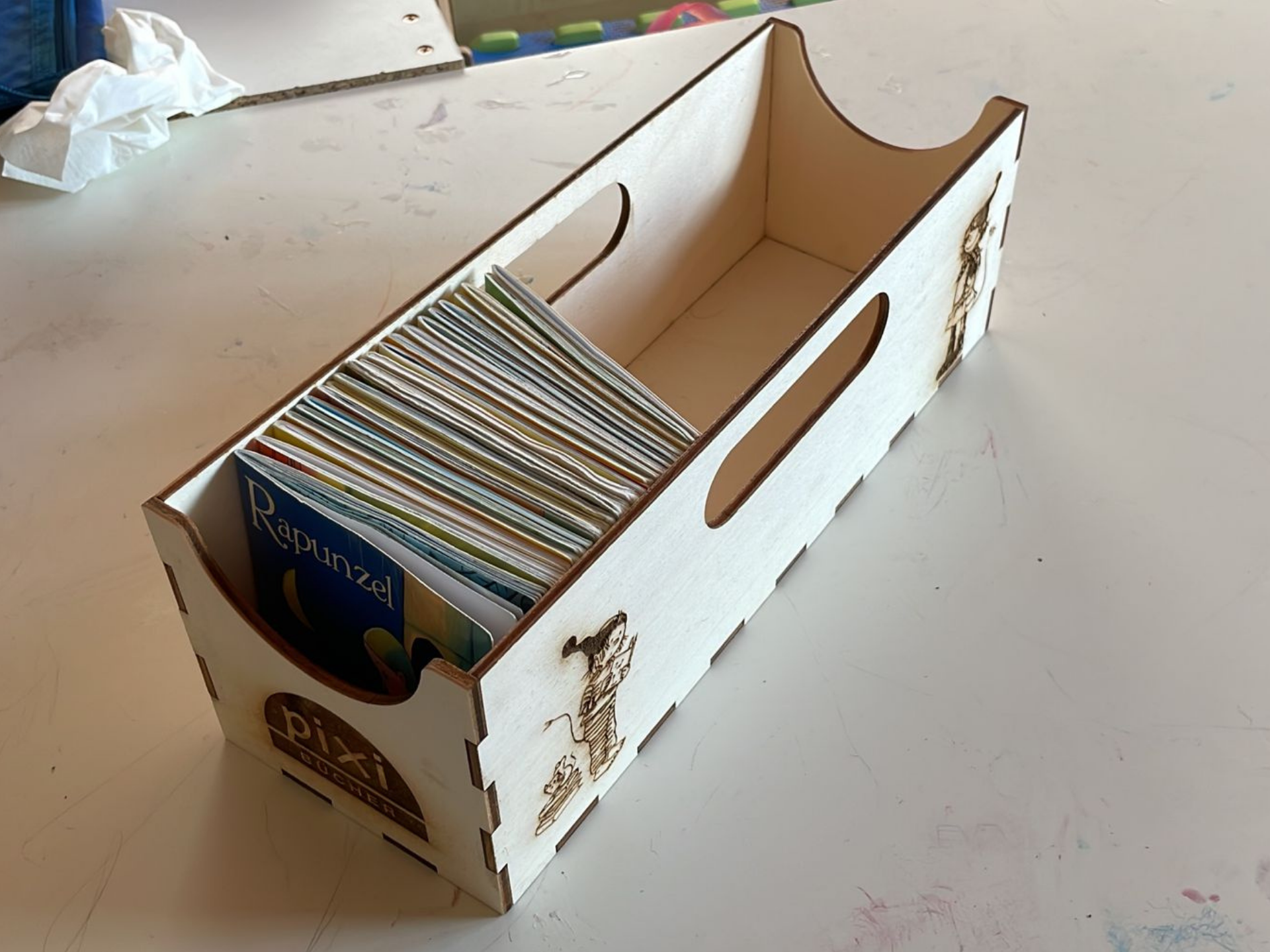 Miniatura 4 do modelo 3D Pixibook Box