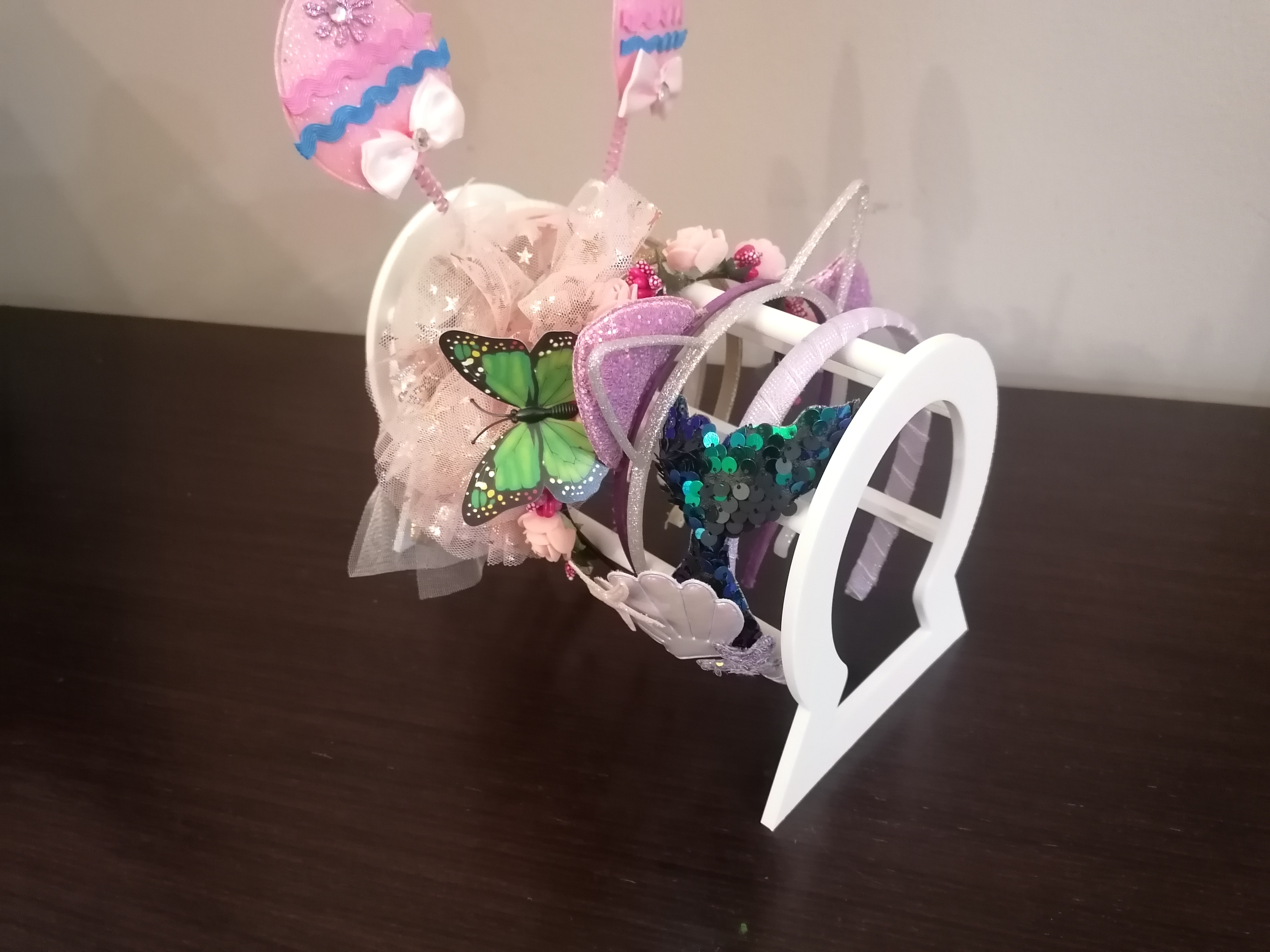 Headband Holder. No screws!