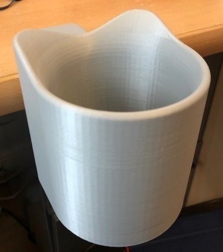 Travel coffee mug desk holder.