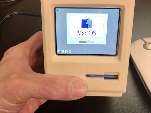 Tiny Mac From a Raspberry Pi Zero W
