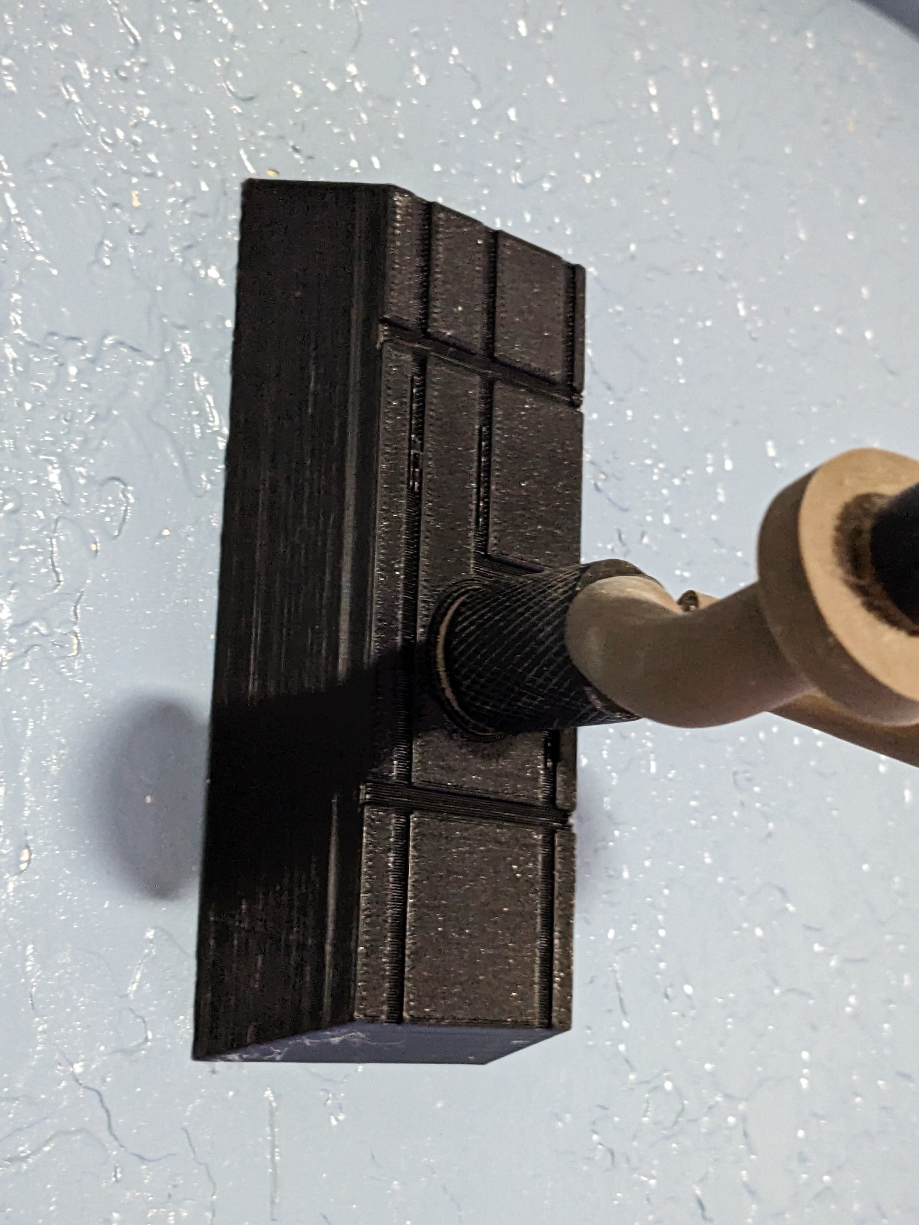 String Swing Guitar Hanger "modern" cover.