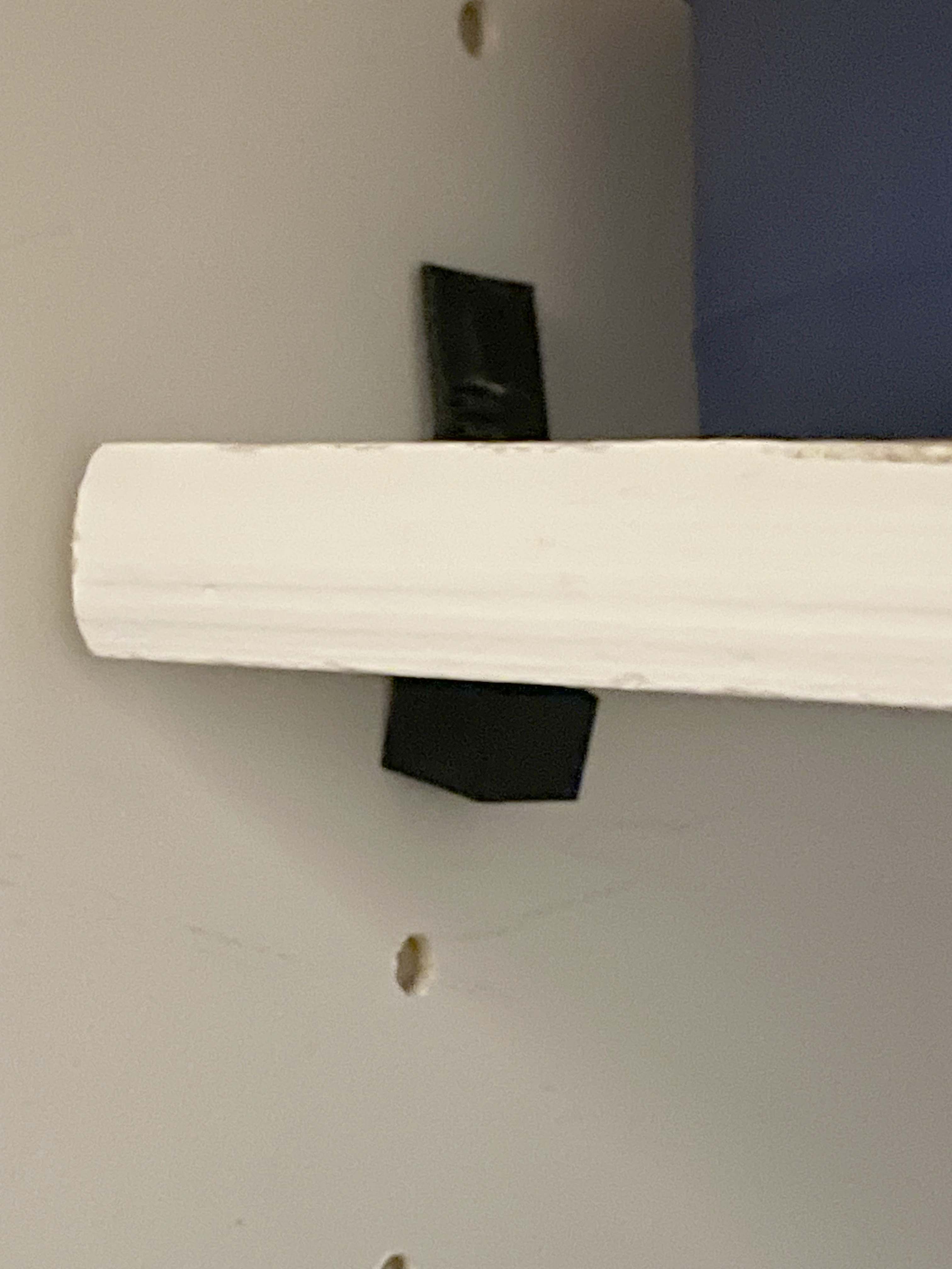 Miniatura 4 do modelo 3D Locking Shelf Clip