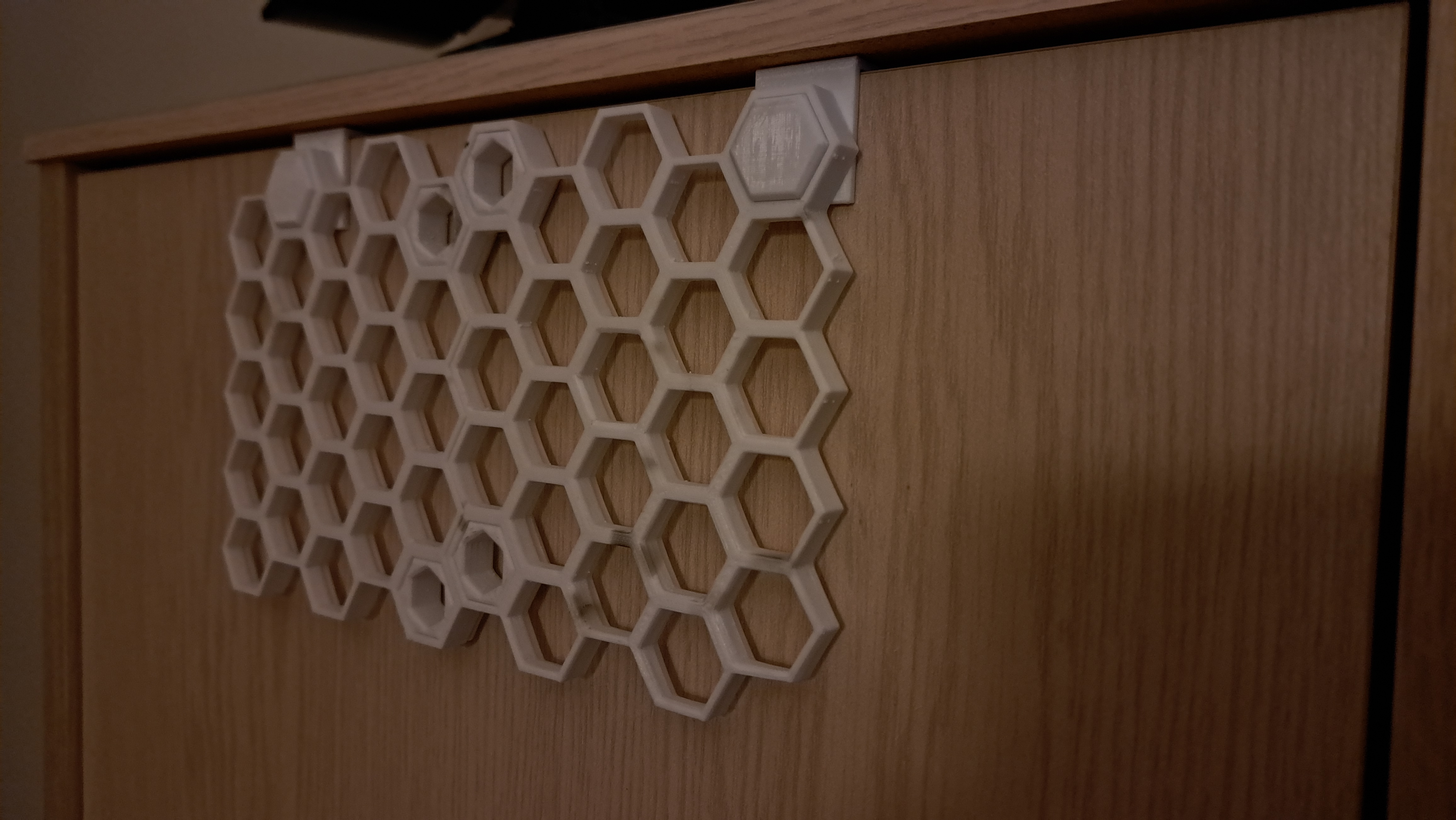 Honeycomb wall parts for cabinet door
