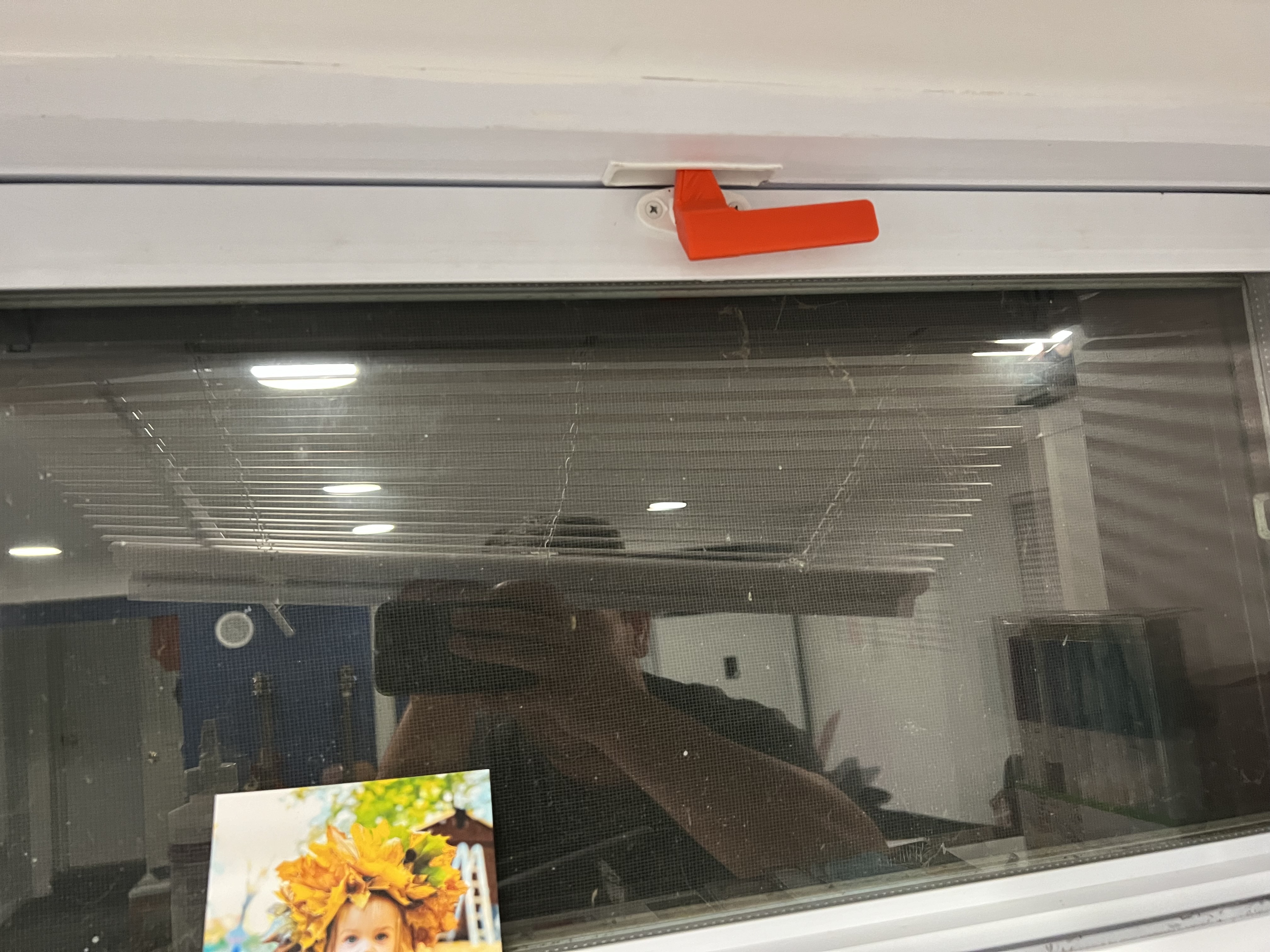 Miniatura 2 do modelo 3D Replacement handle for basement window