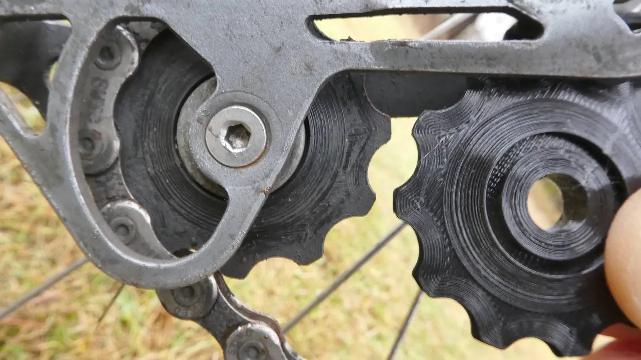 Bike Chain Skipping Rear Derailleur Slipping Pulley Rear