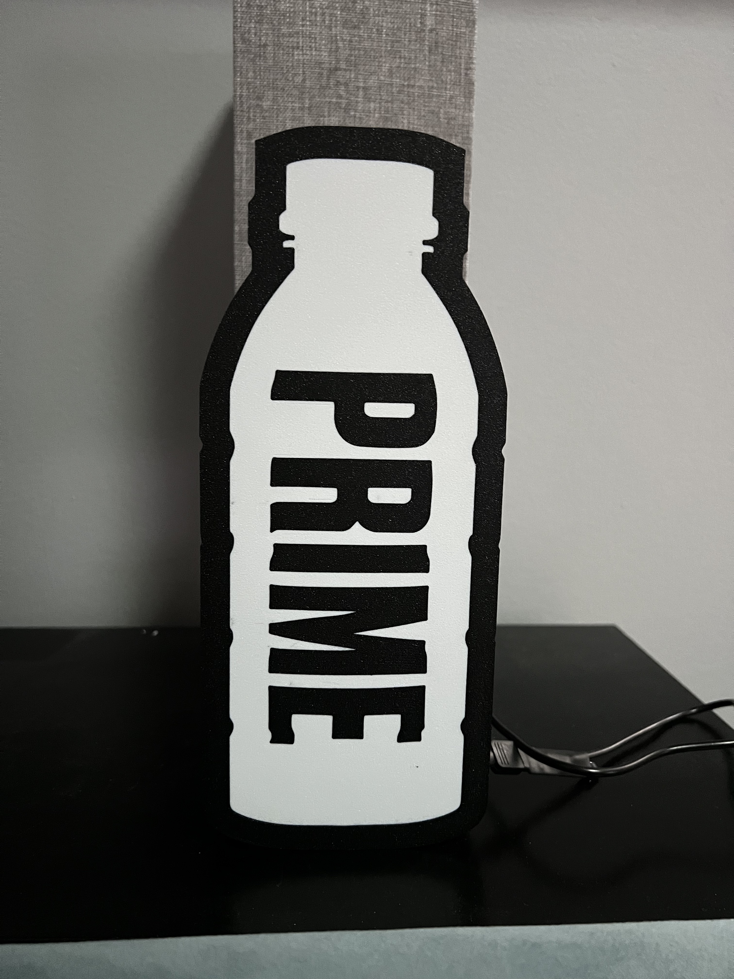 Miniatura 2 do modelo 3D Prime Bottle w/stand