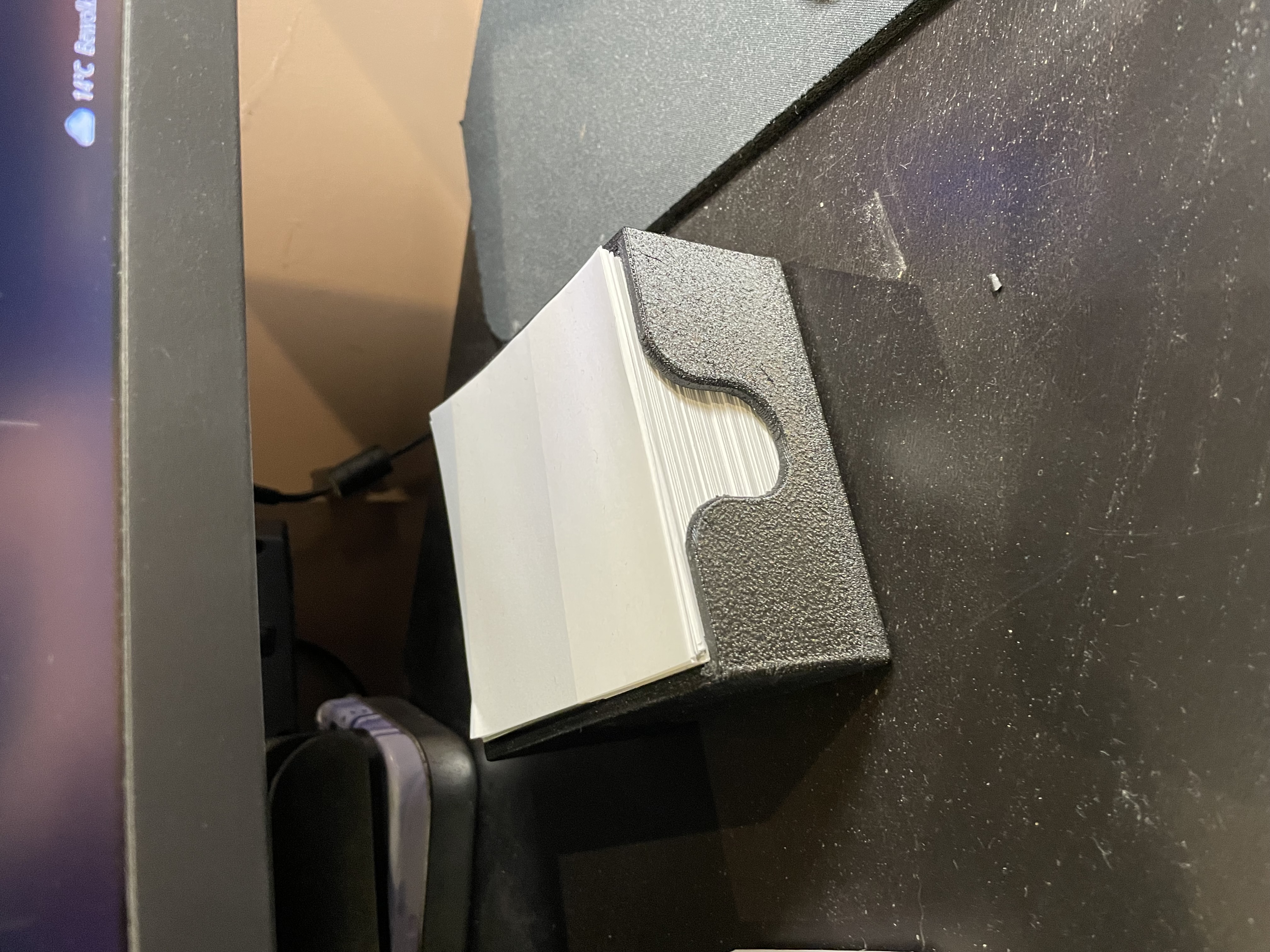 HEMA notepaper holder