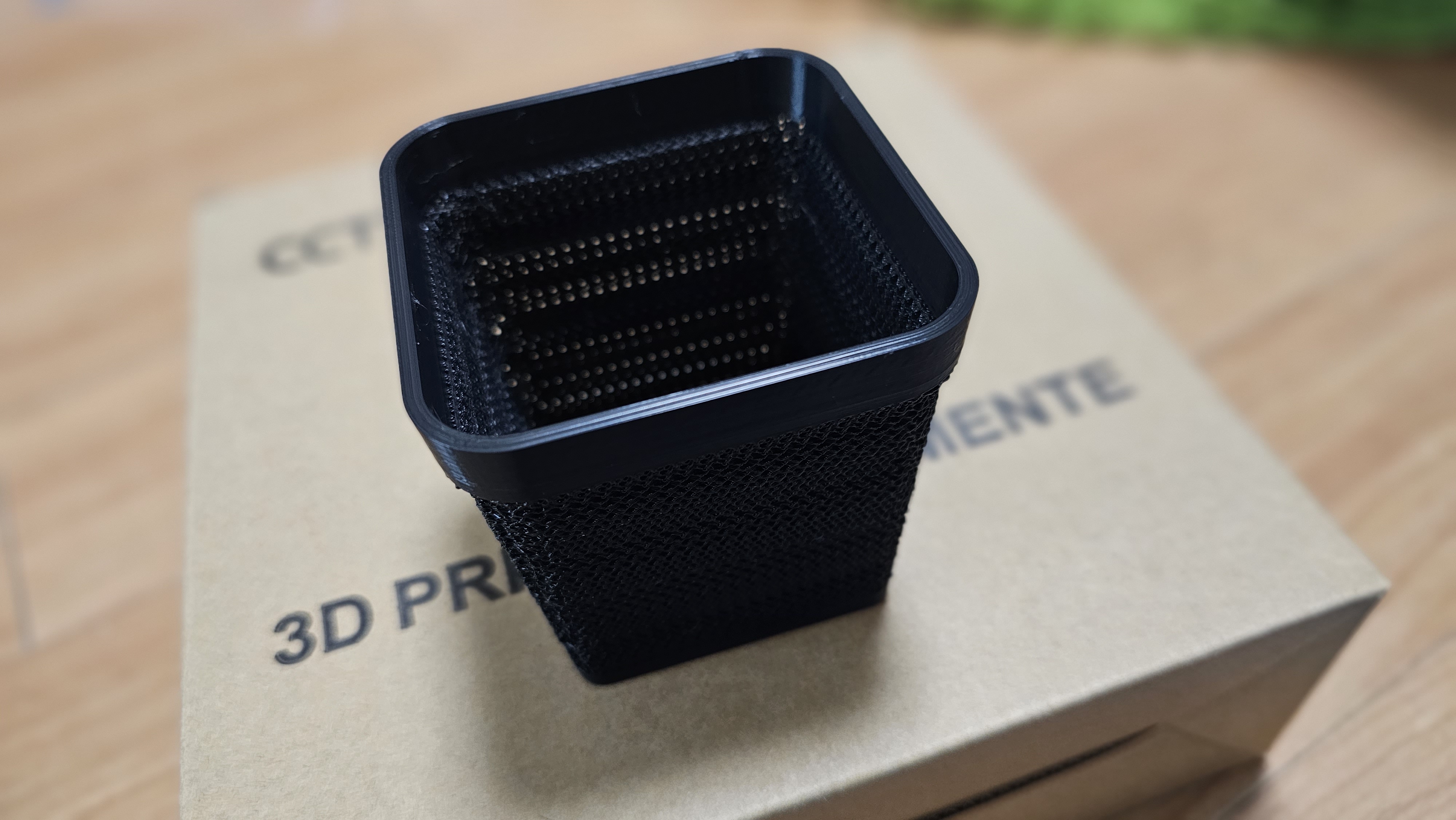 Gyroid Planter