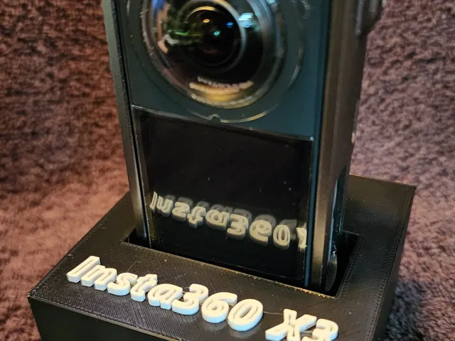 Insta360 X3 desktop Stand fits with metal case installed
