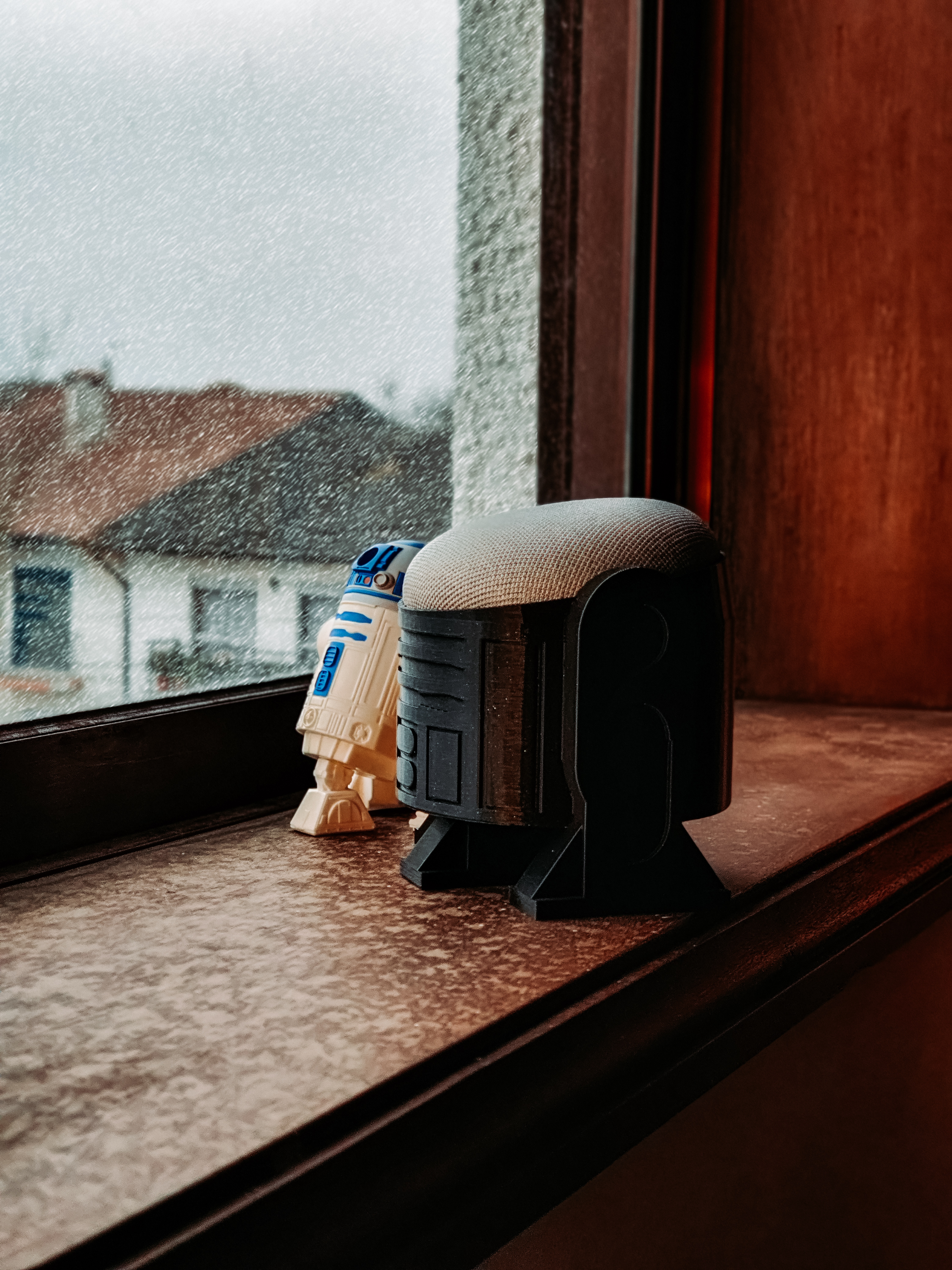 R2D2 Google Home Mini