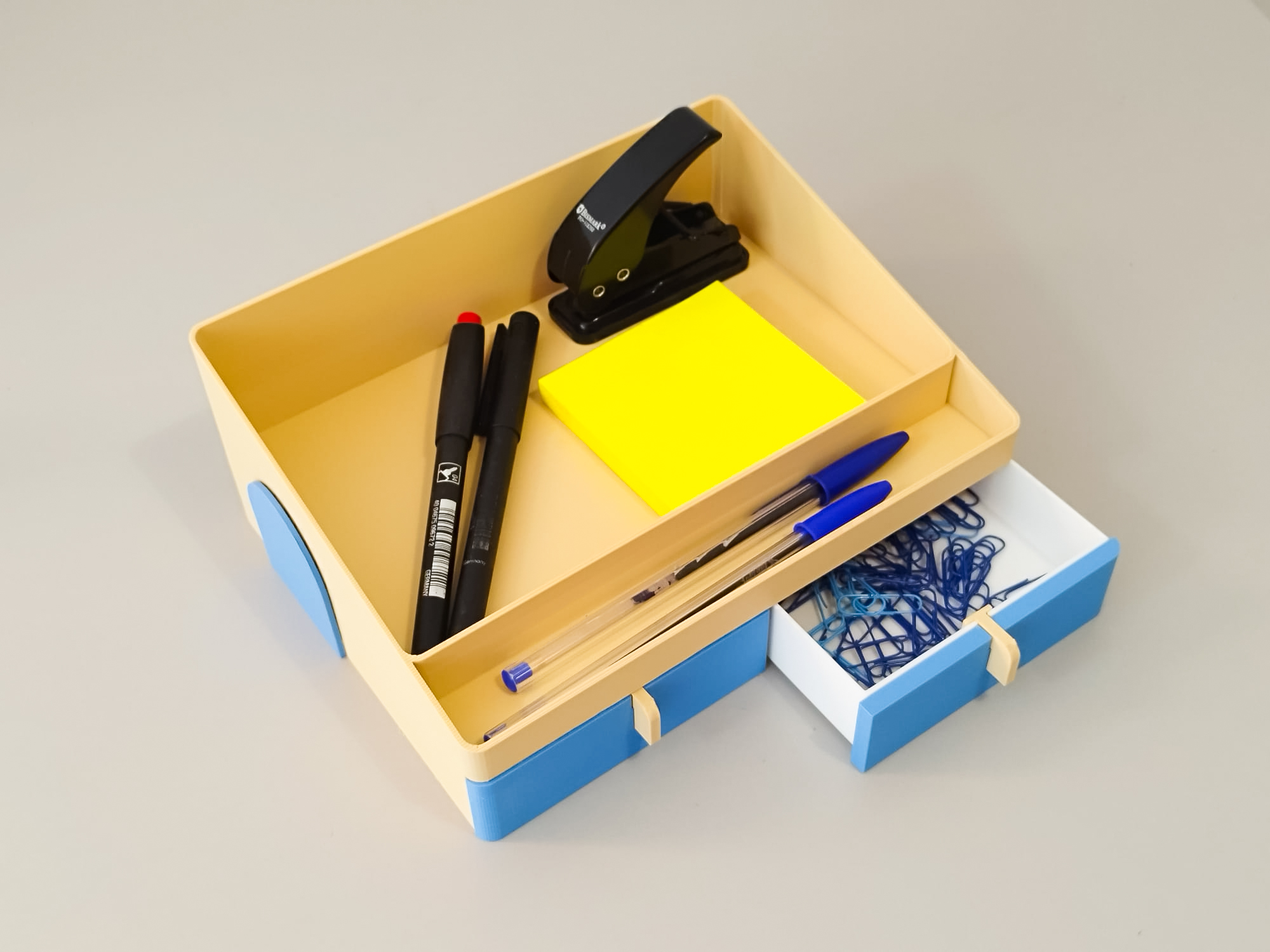 Desktop drawer organizer tray