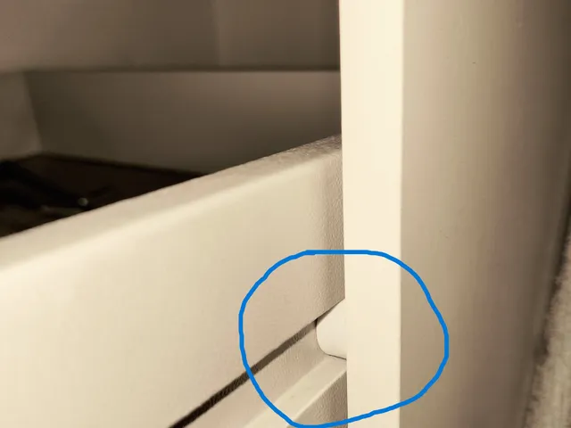 Drawer rail for Jysk closet Hagendrup