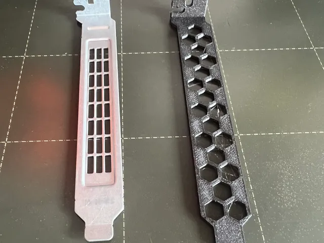 PCIE Blende