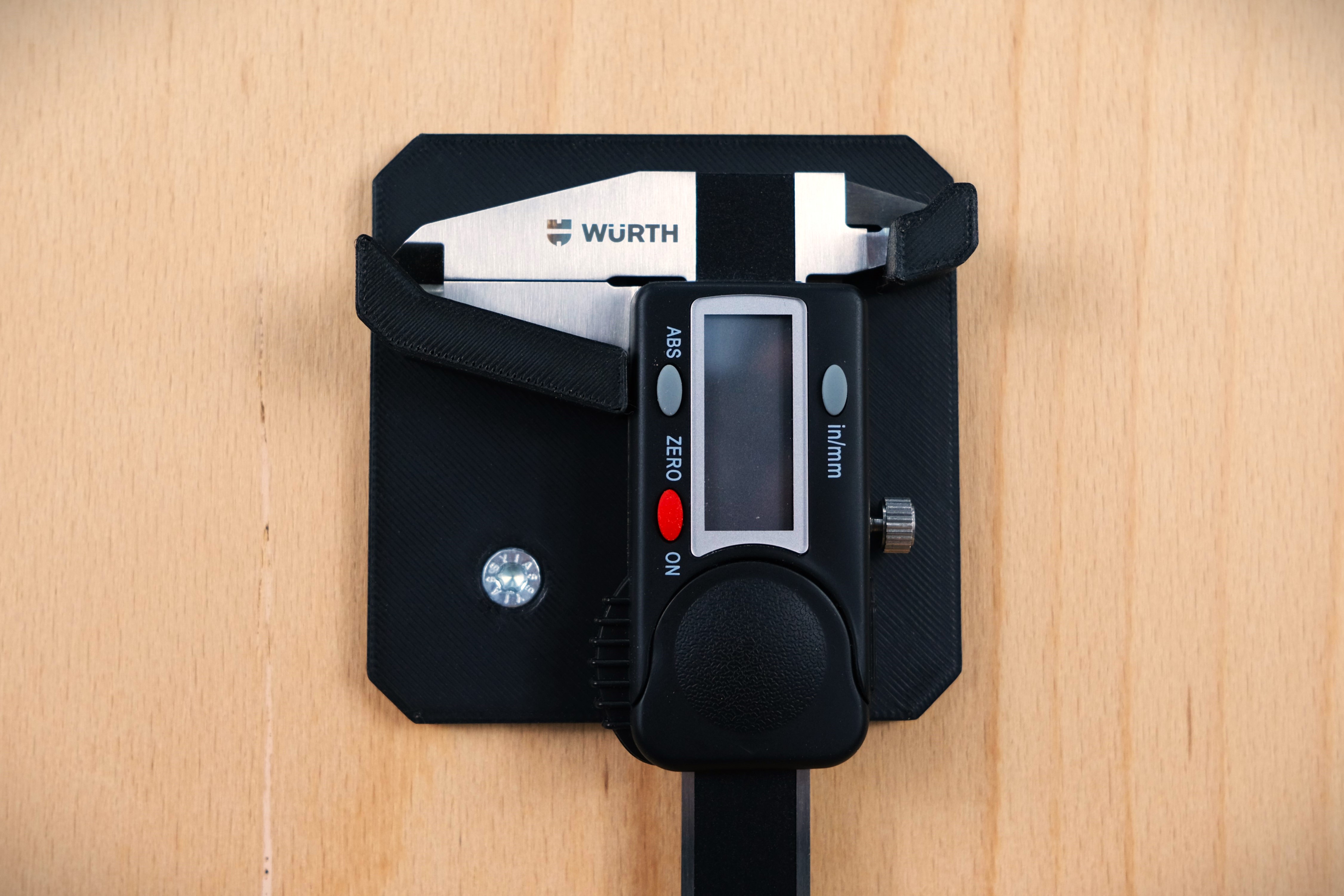 Würth caliper holder to screw in