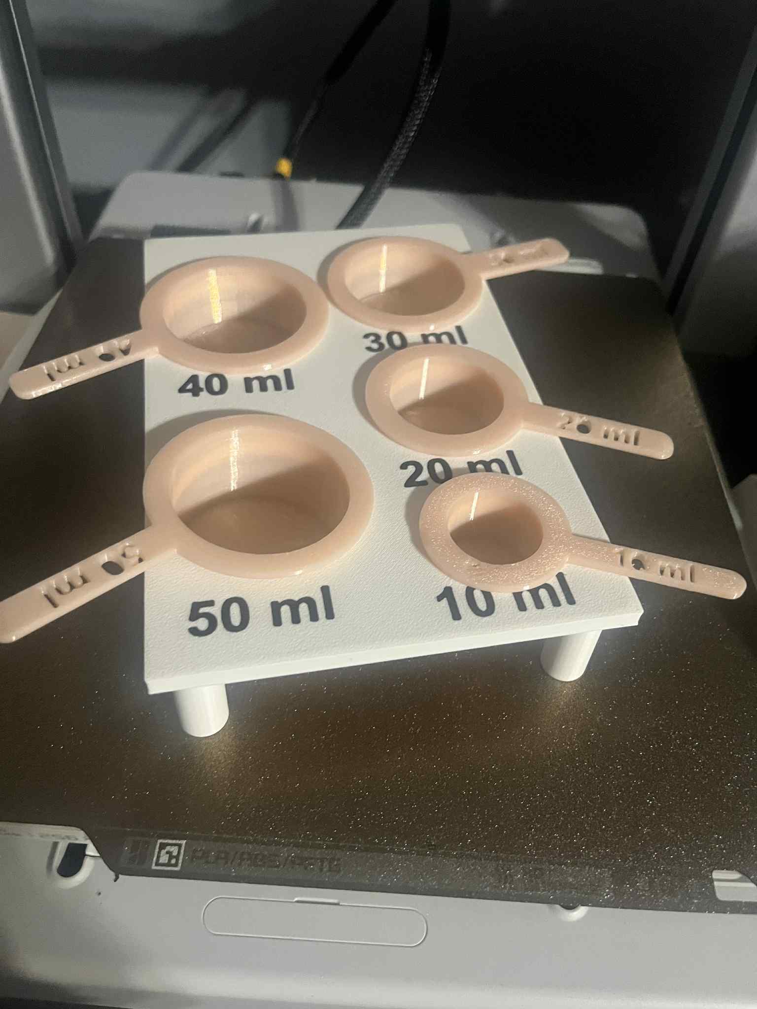 Set of measuring cups / Miarki
