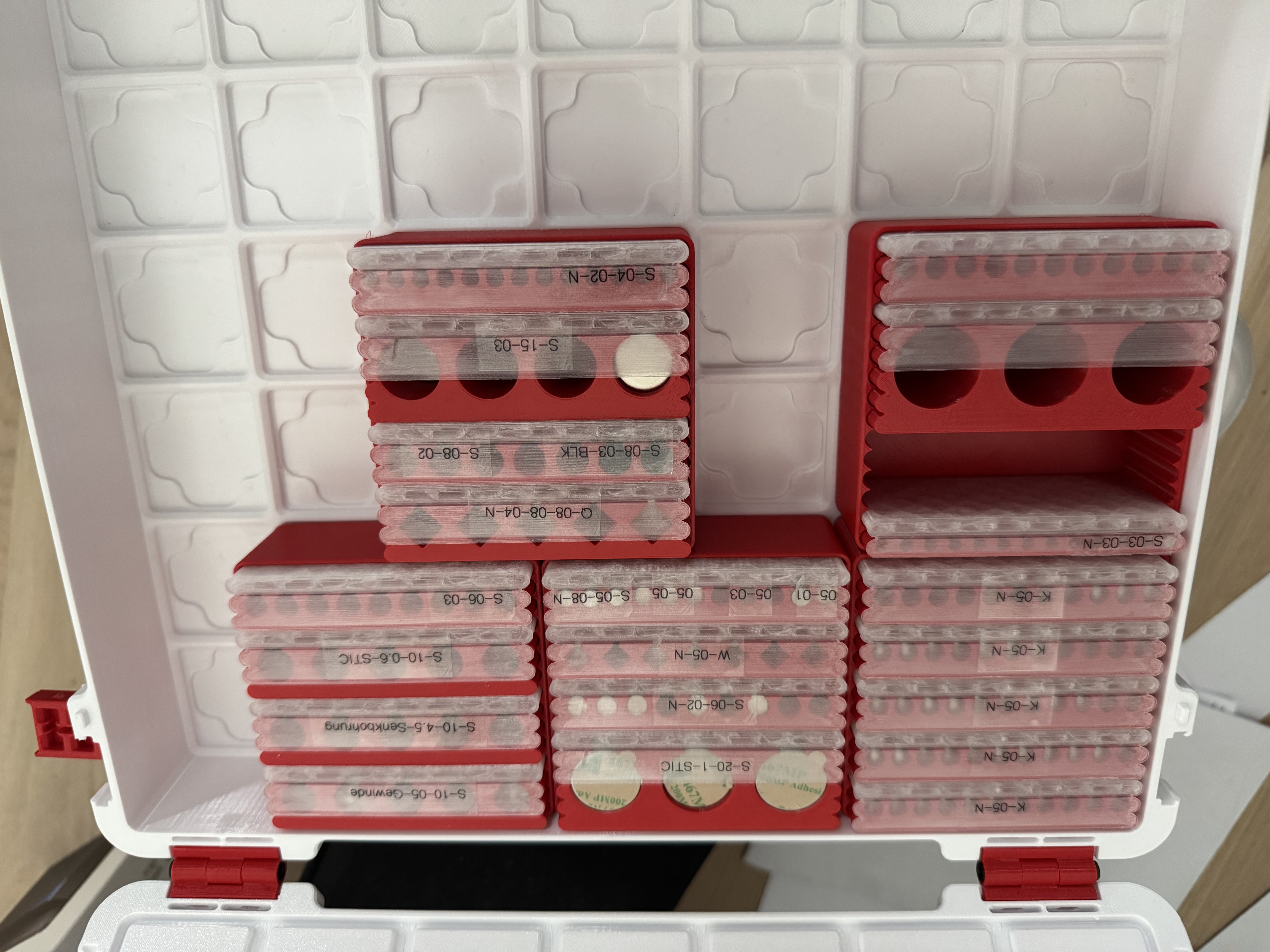 Shield for: Gridfinity Modular Magnet Storage System