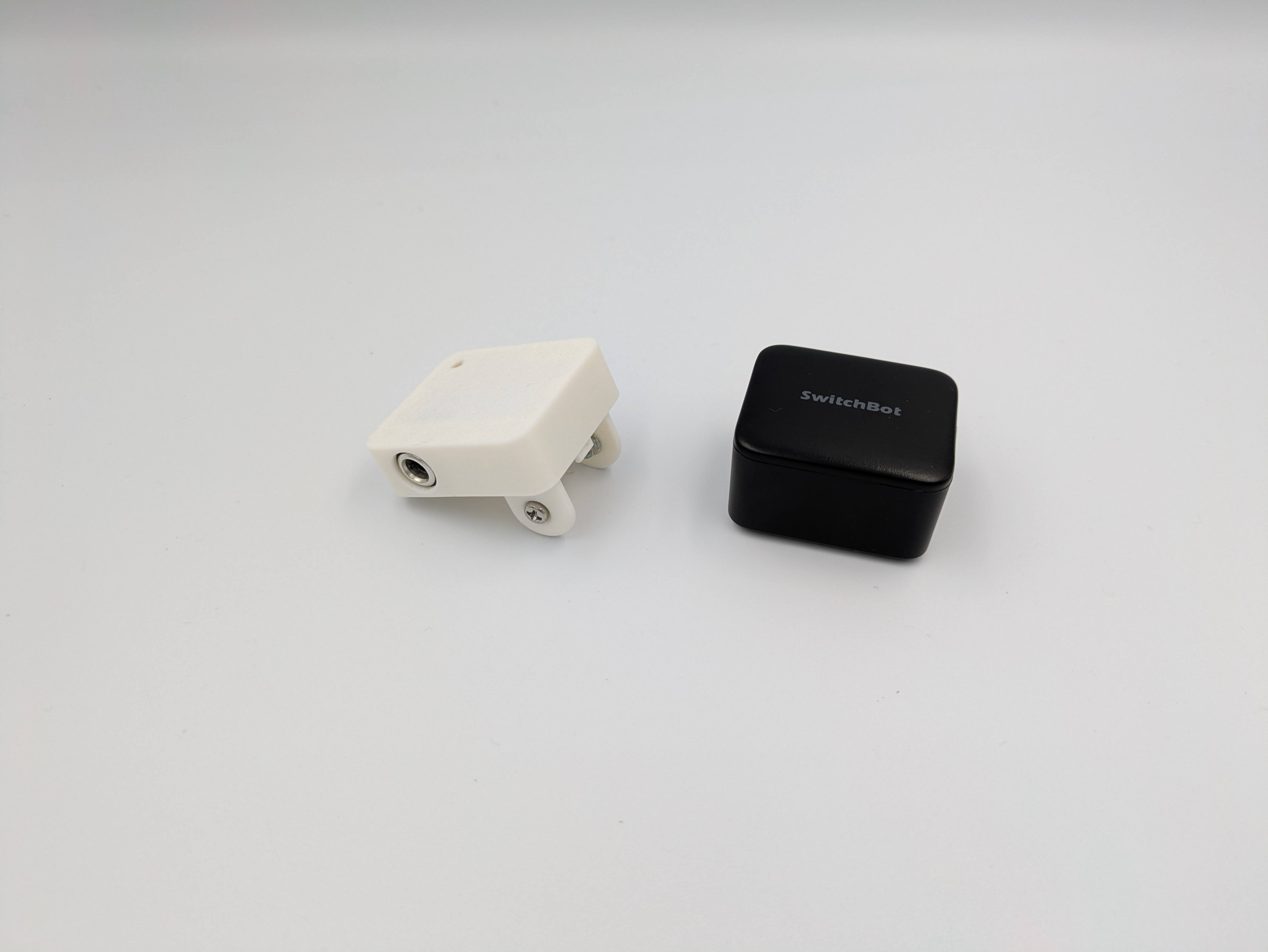 Miniatura 2 do modelo 3D SwitchBot Bot Battery Eliminator