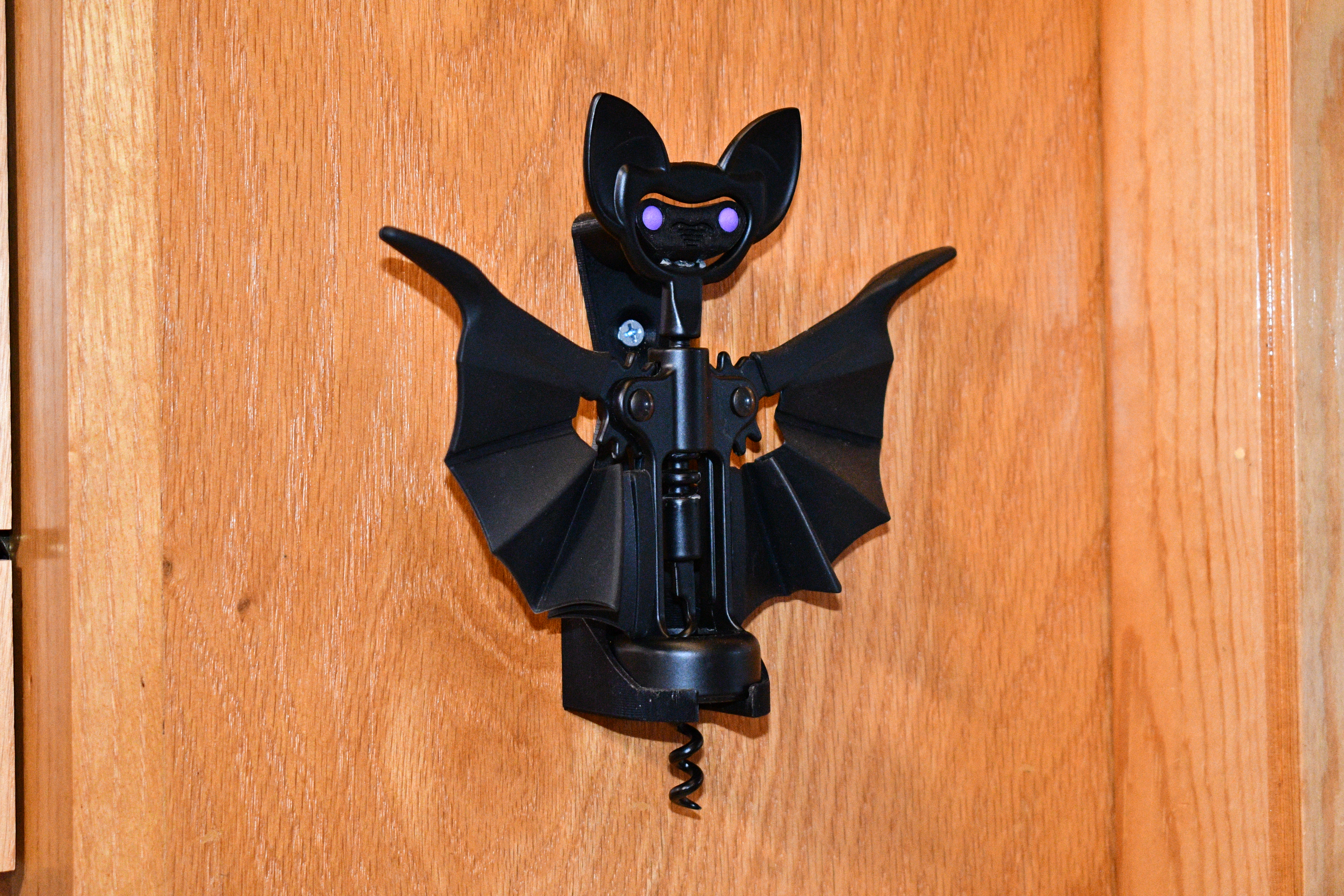Bat Corkscrew Wall Mount — miniatura 3