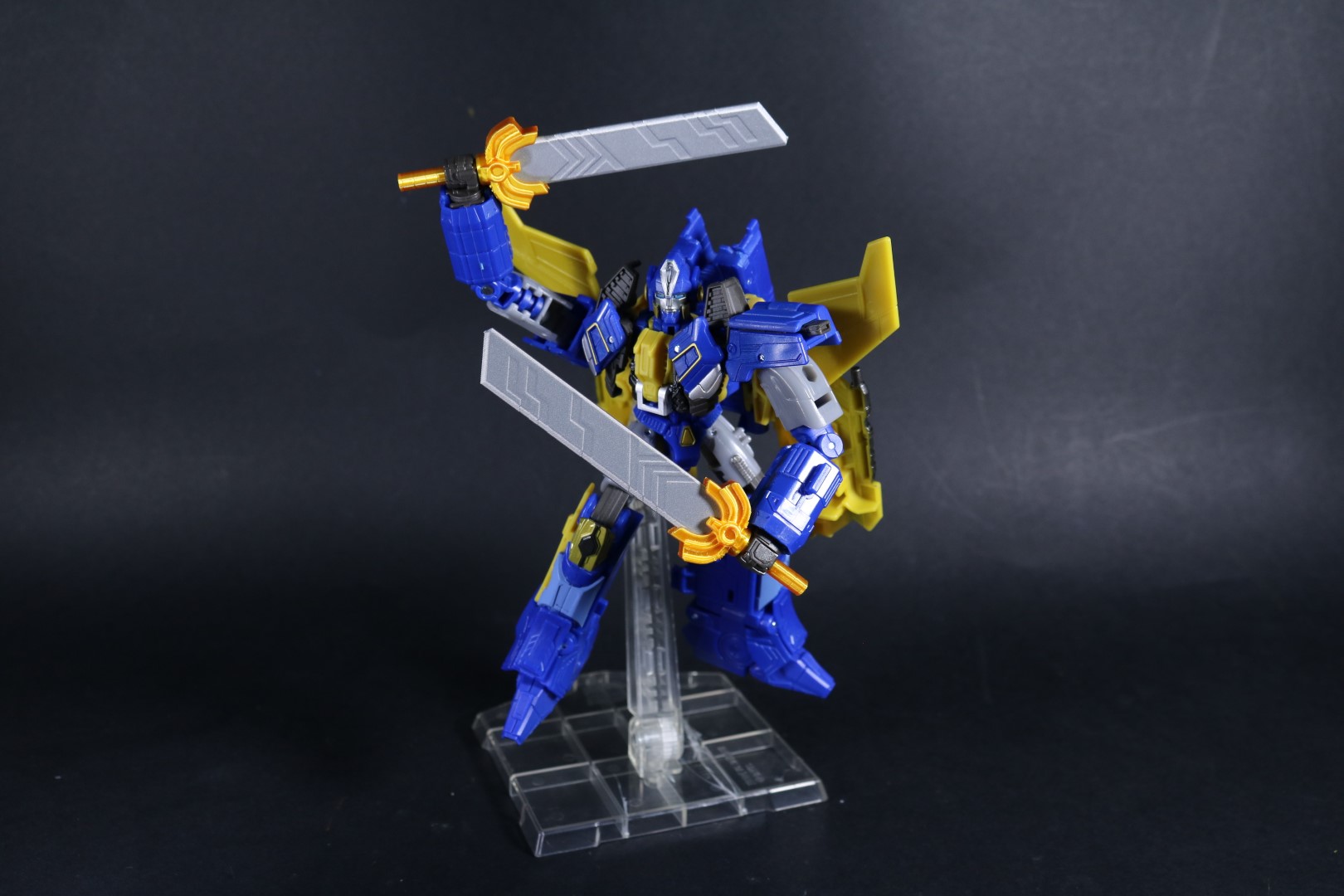 Dual Blades for Studio Series Transformers One Sentinel Prime — miniatura 5