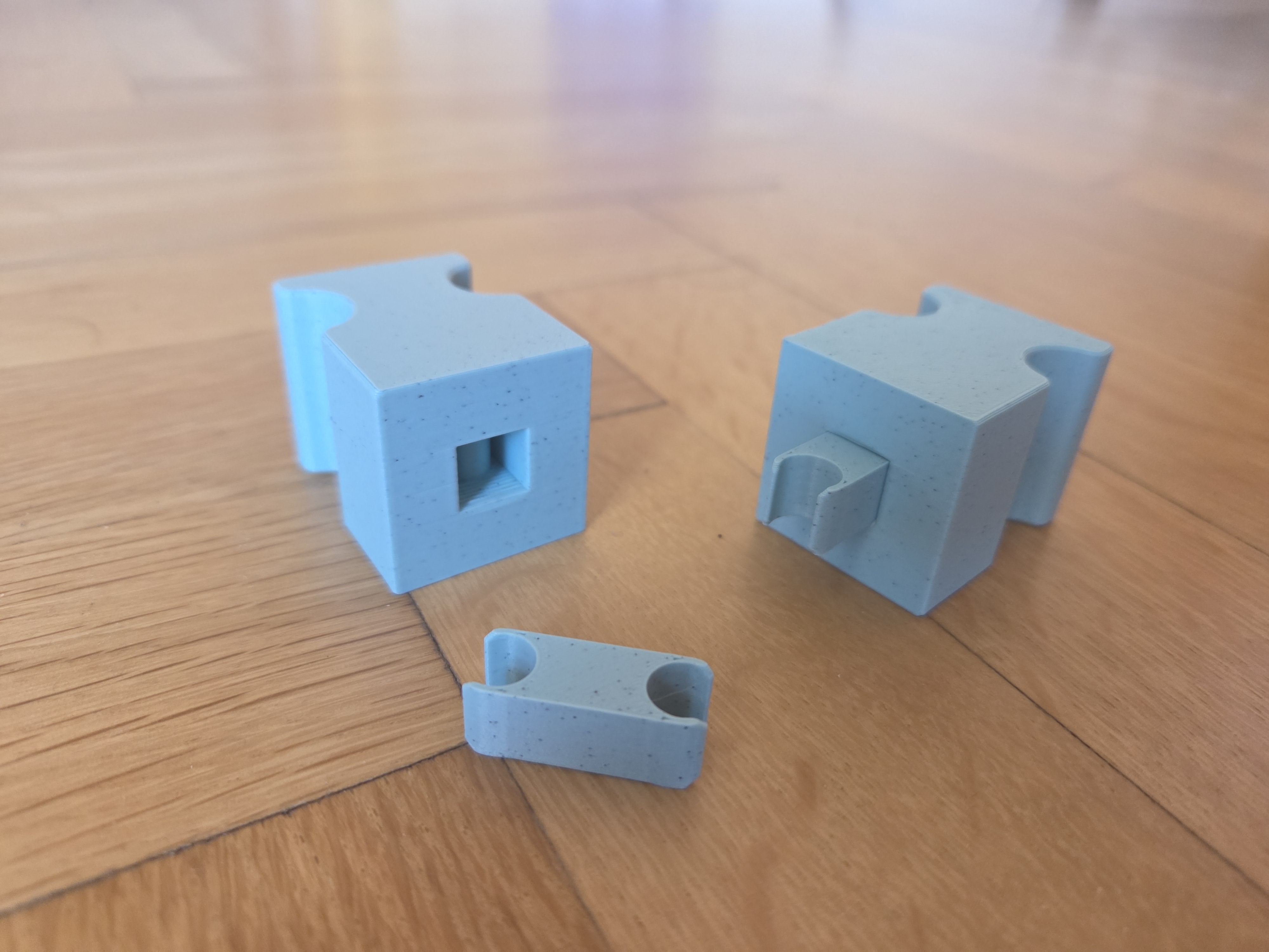 Universal Click Connectors