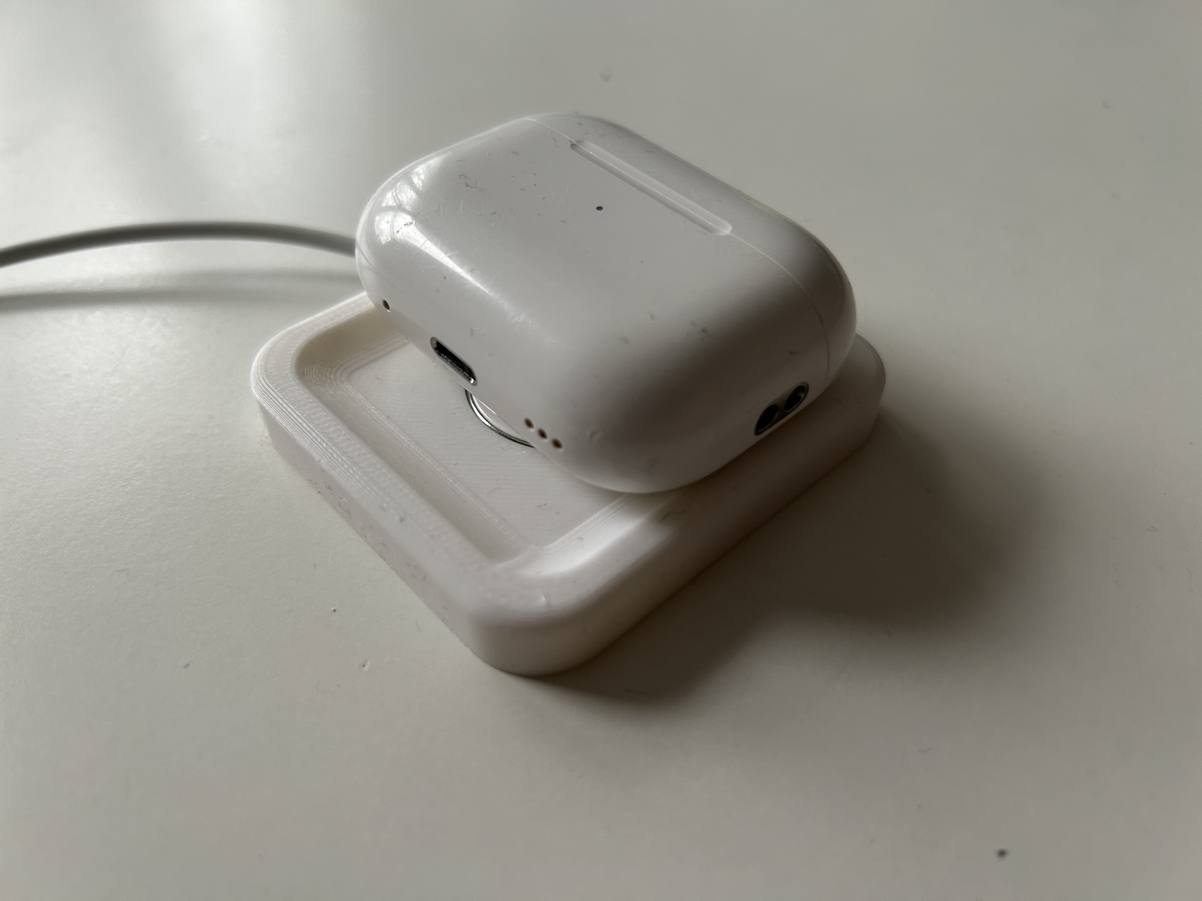Self-aligning Charging base for AirPods Pro Gen. 3