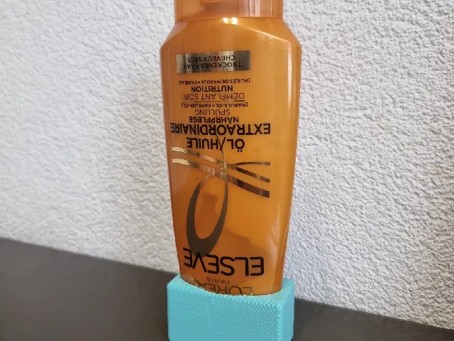 Shampoo conditioner holder
