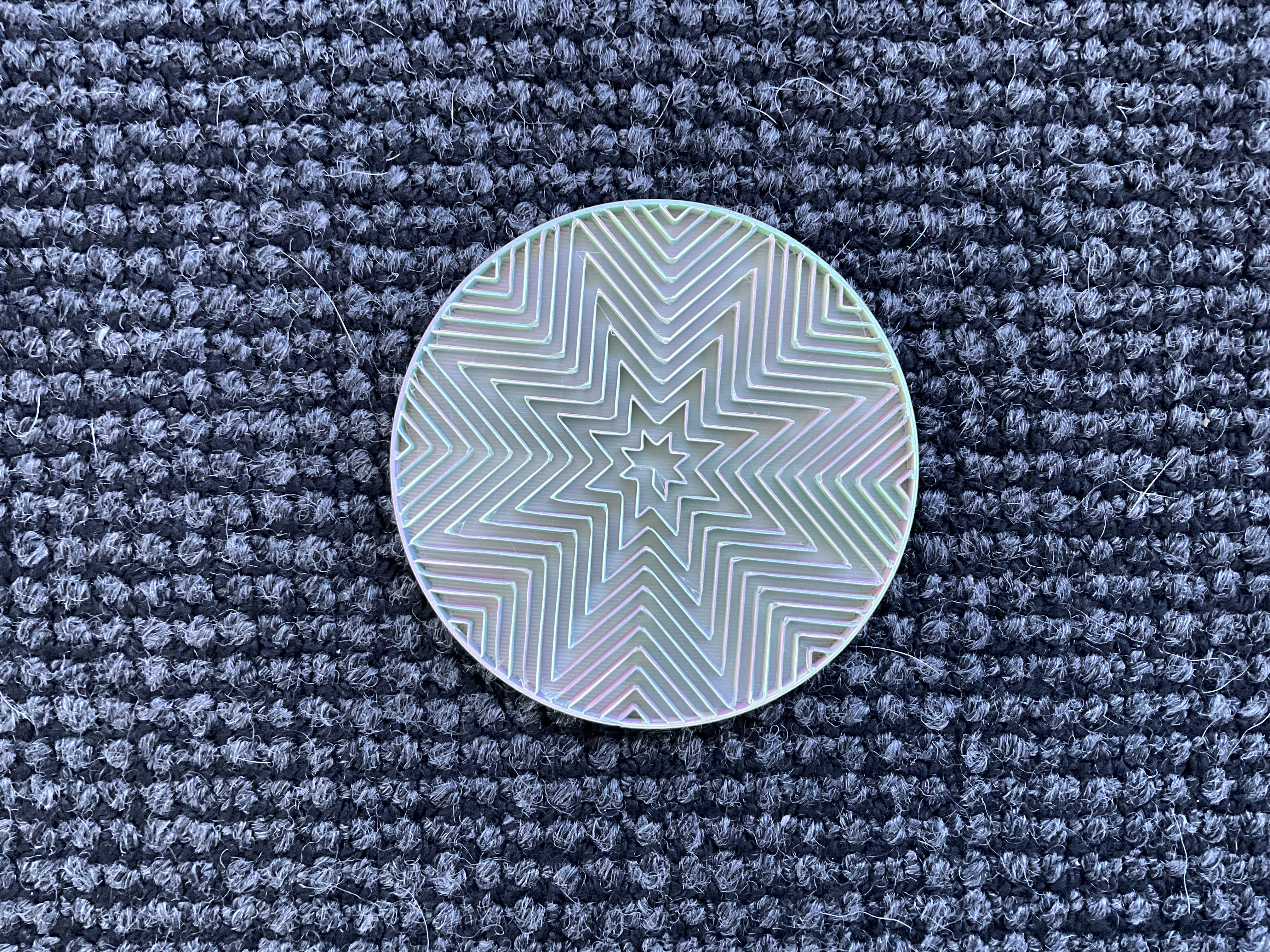 Miniatura 2 do modelo 3D Customisable Round Coaster