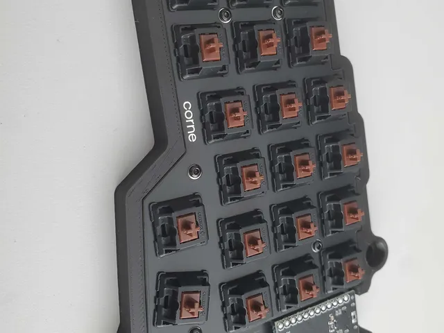 Corne Keyboard Low case - With standoff included