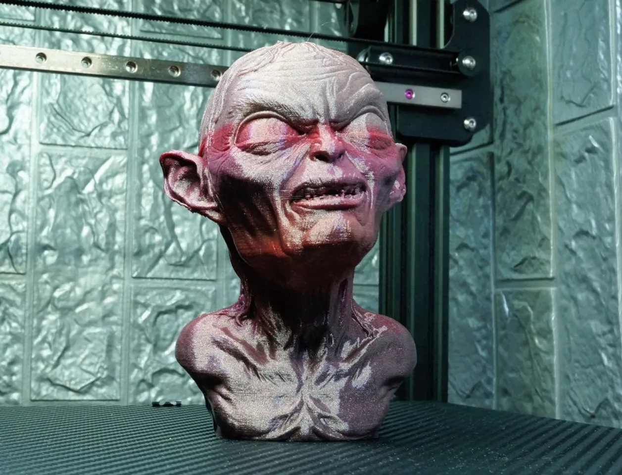GOLUM BUST Support Free autorstwa iczfirz | Pobierz darmowy