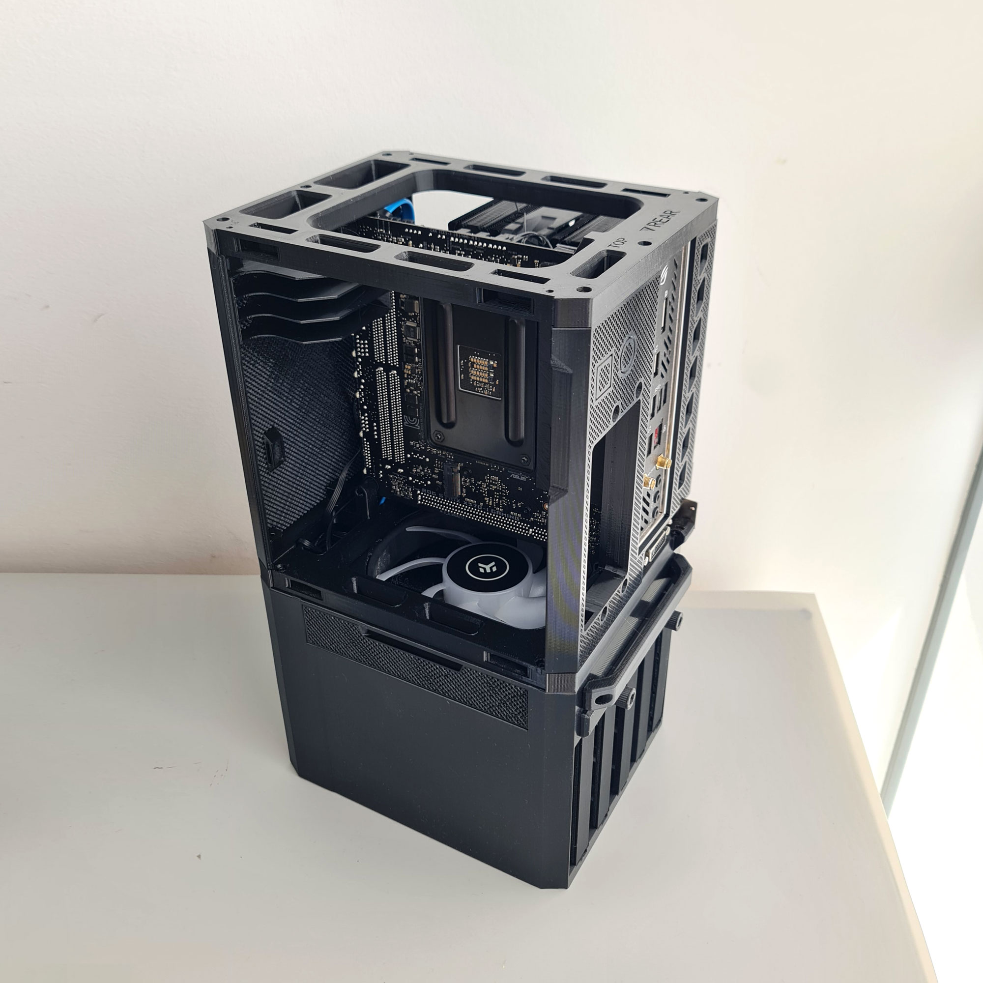 nas-itx-pc-case-with-stackable-expansions-modcase-mass-by-haydn-bao