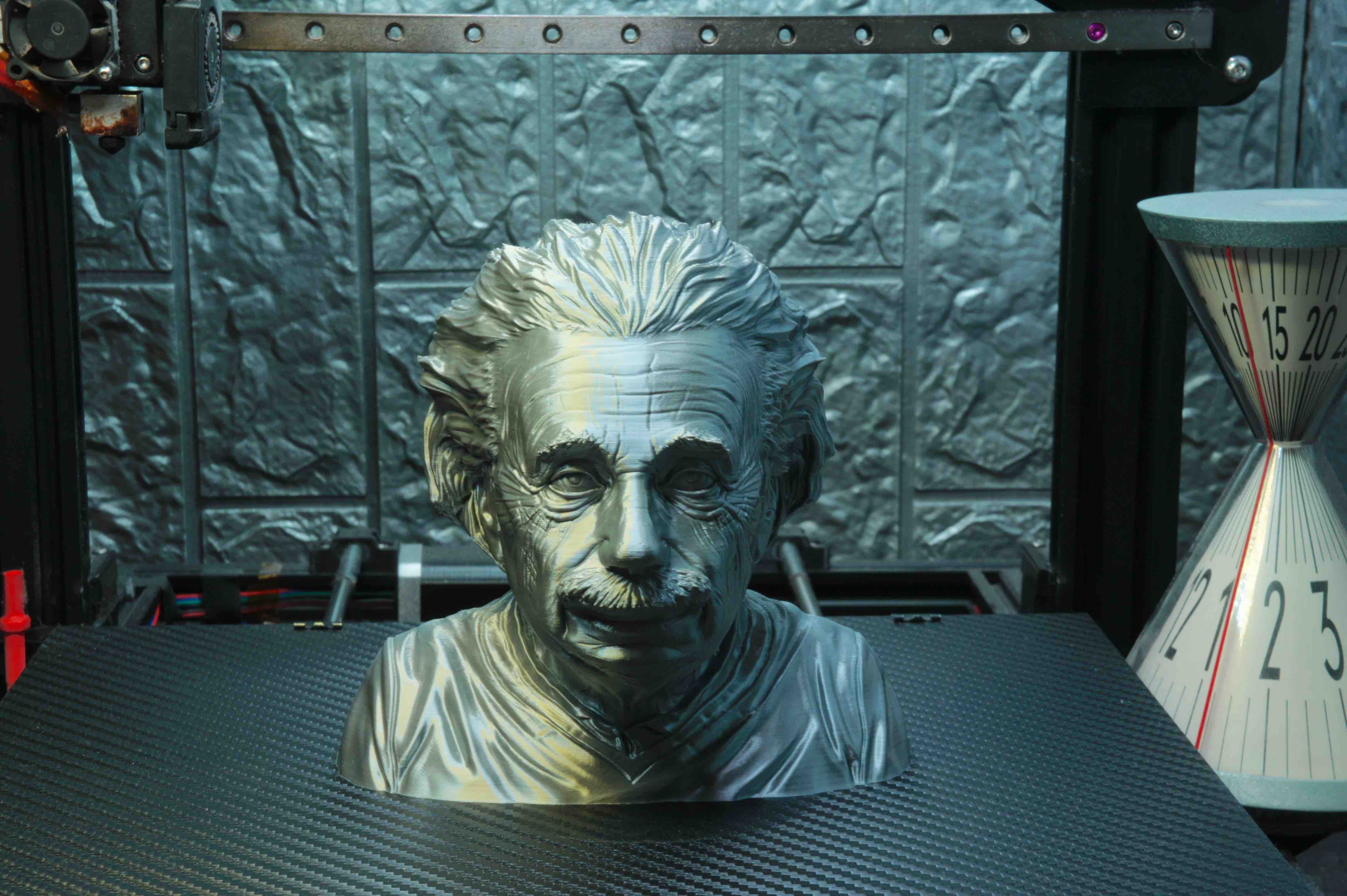 Miniatura 5 do modelo 3D Albert Einstein Support Free