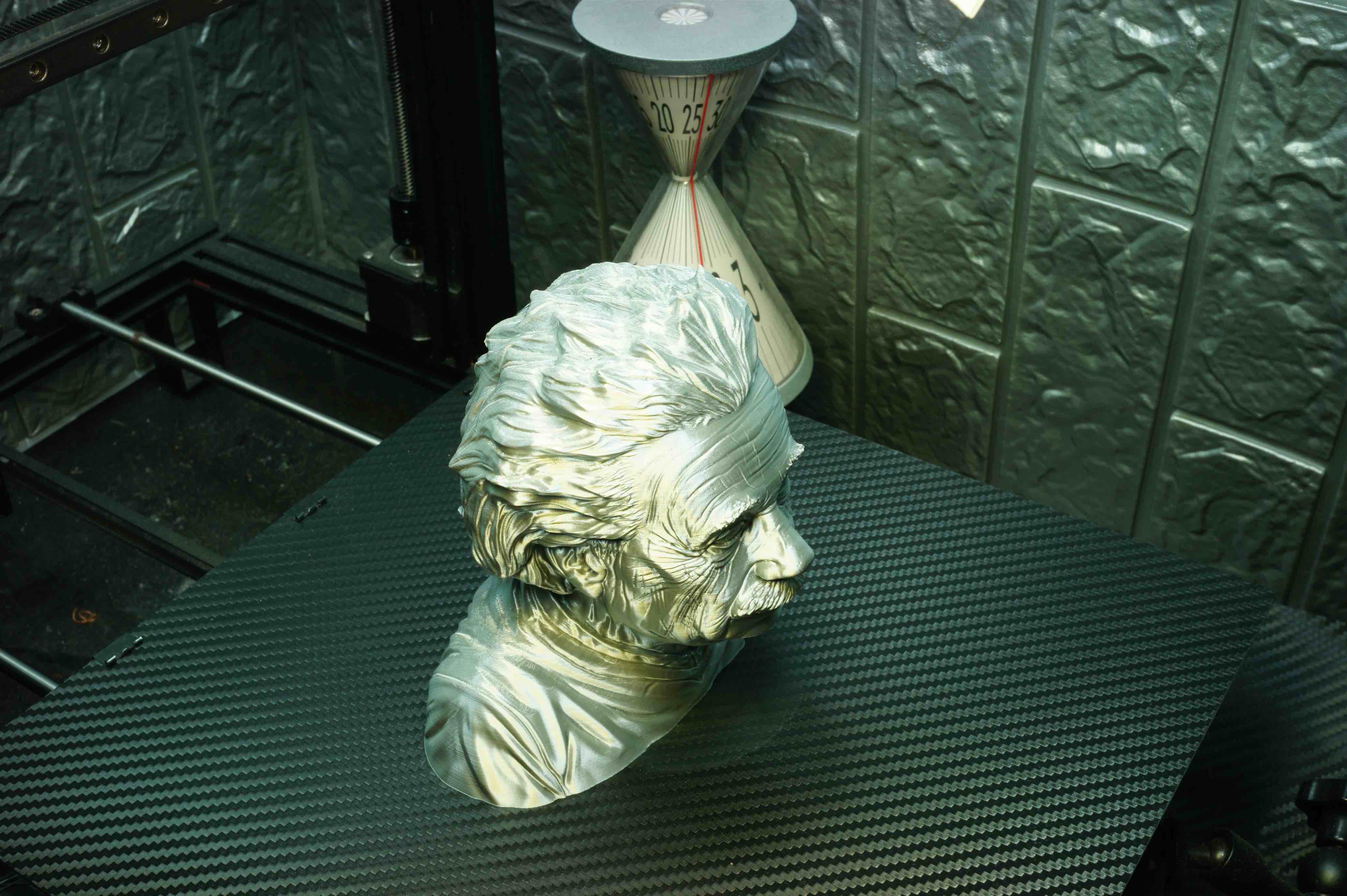 Miniatura 8 do modelo 3D Albert Einstein Support Free