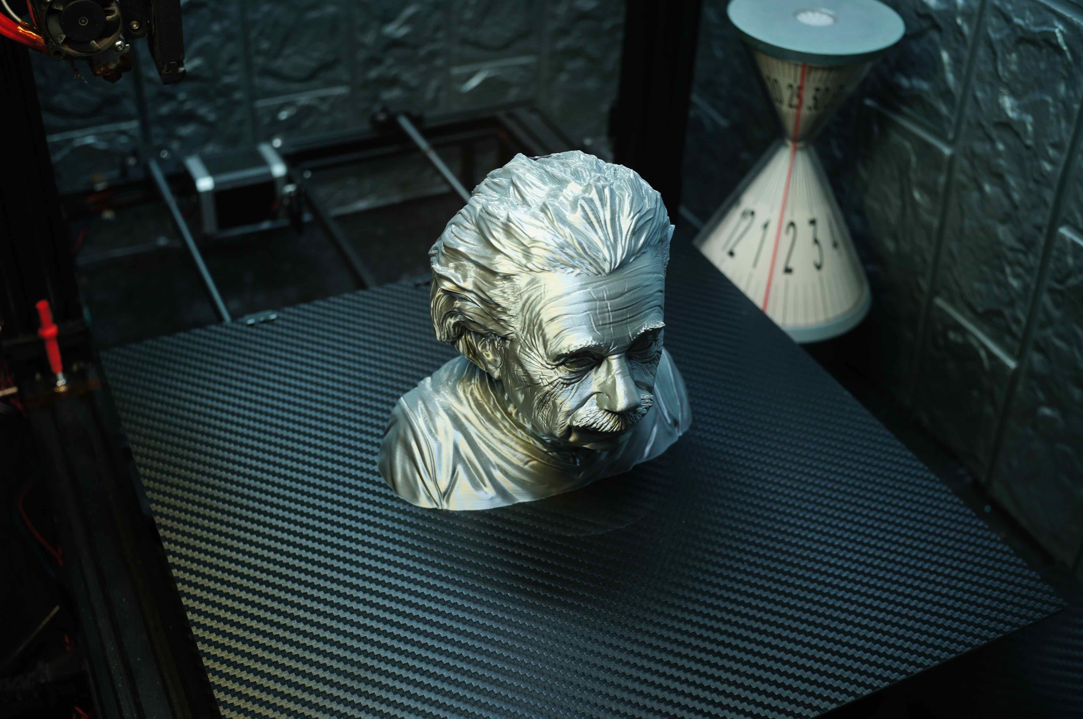 Miniatura 10 do modelo 3D Albert Einstein Support Free