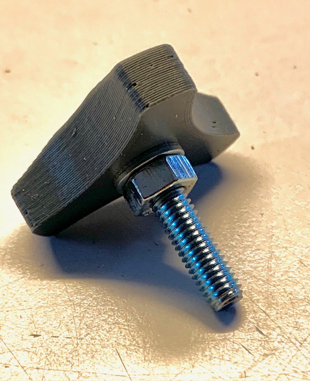 Three wing knob for M6 bolt by juha.k3 Download free STL model