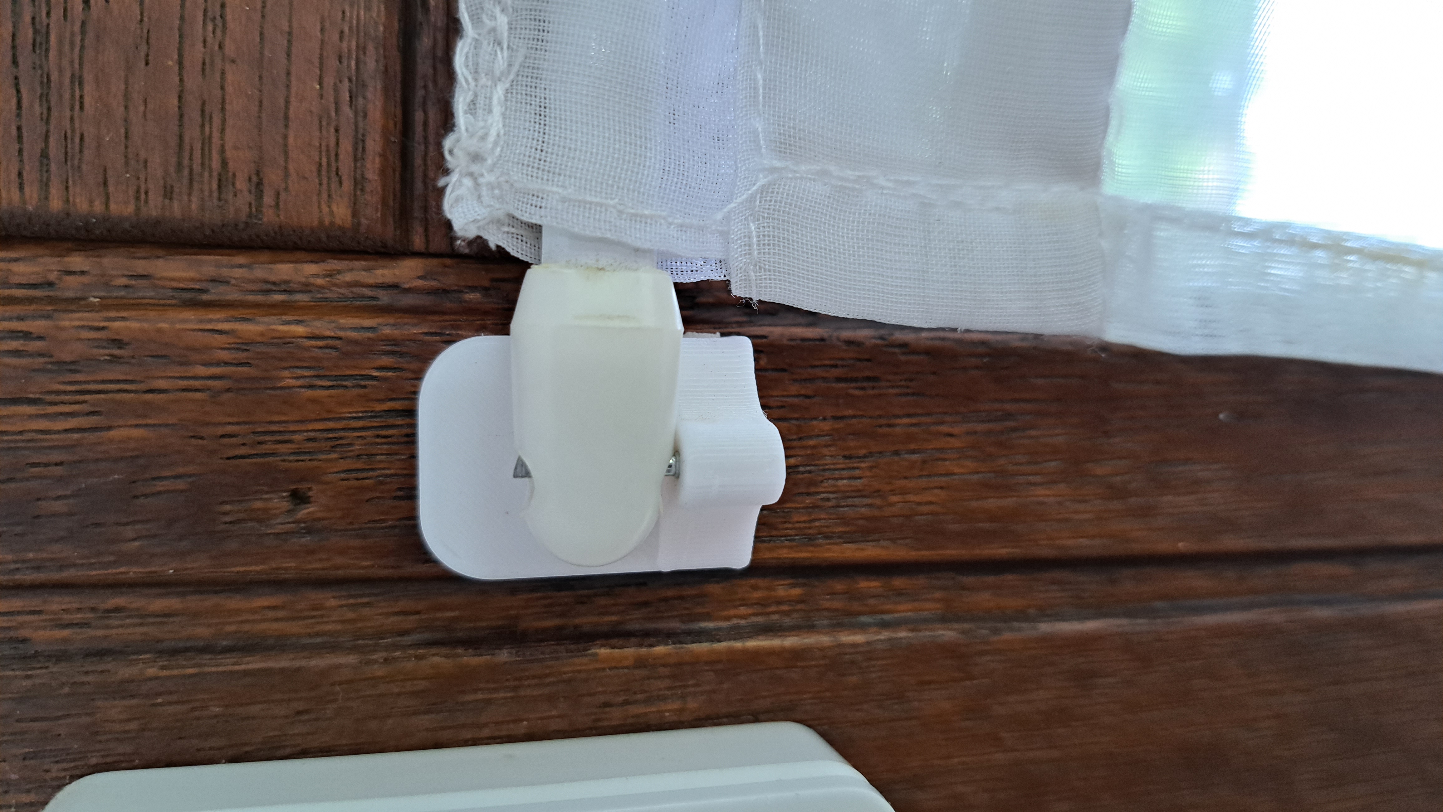 Curtain hook