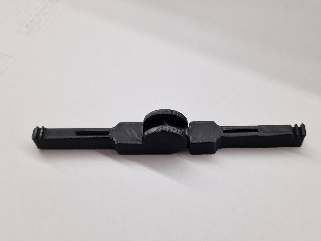 Ethernet Cable Straightener remix (print in place)