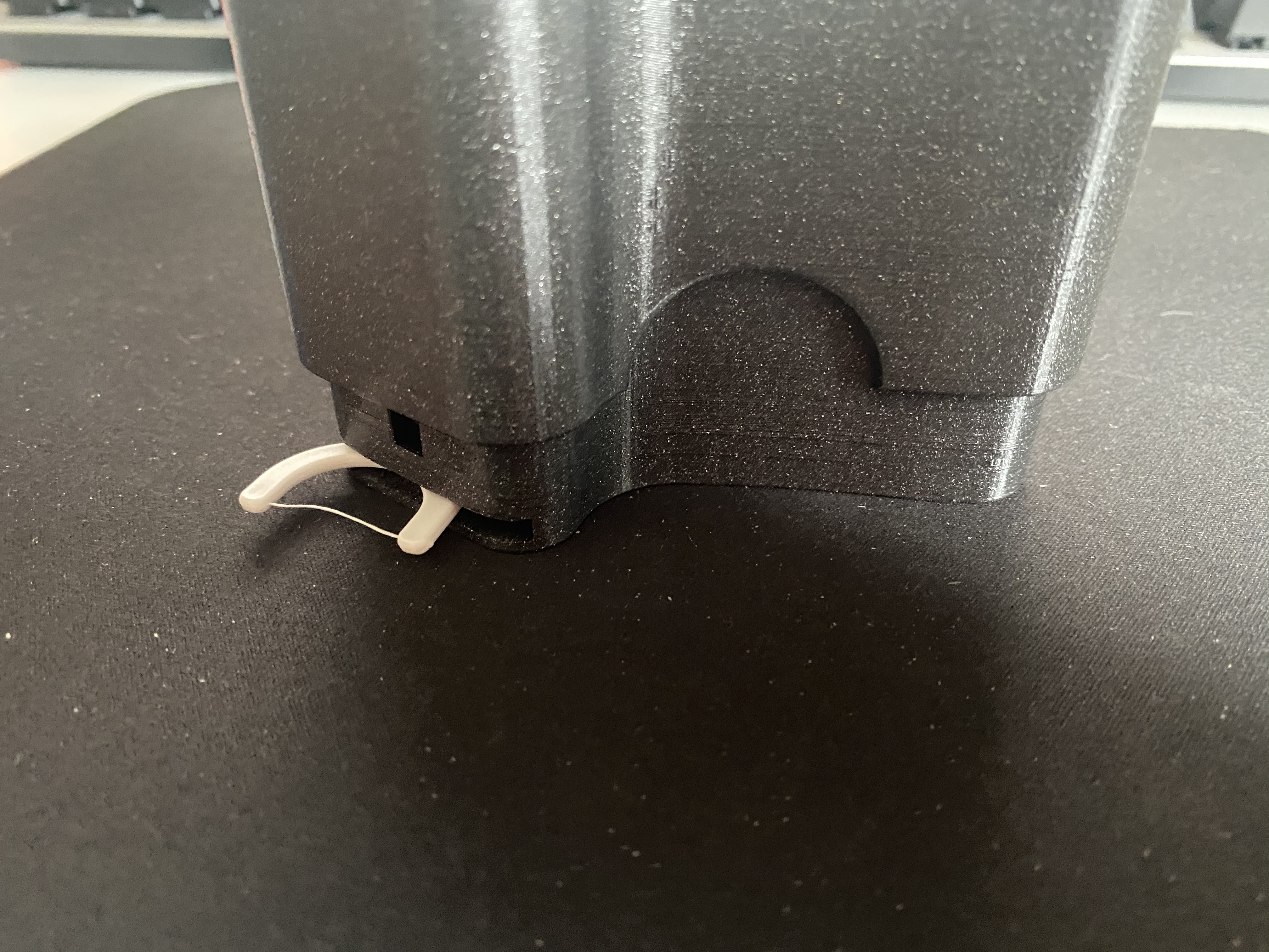 Placker dispenser — thumbnail 2