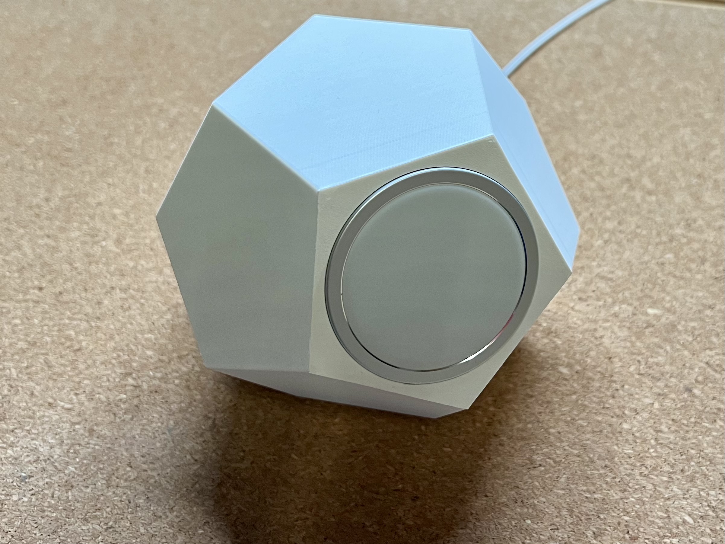 Dodecahedron - MagSafe iPhone Stand
