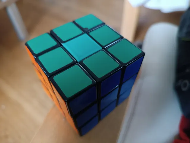 rubics cube center stone