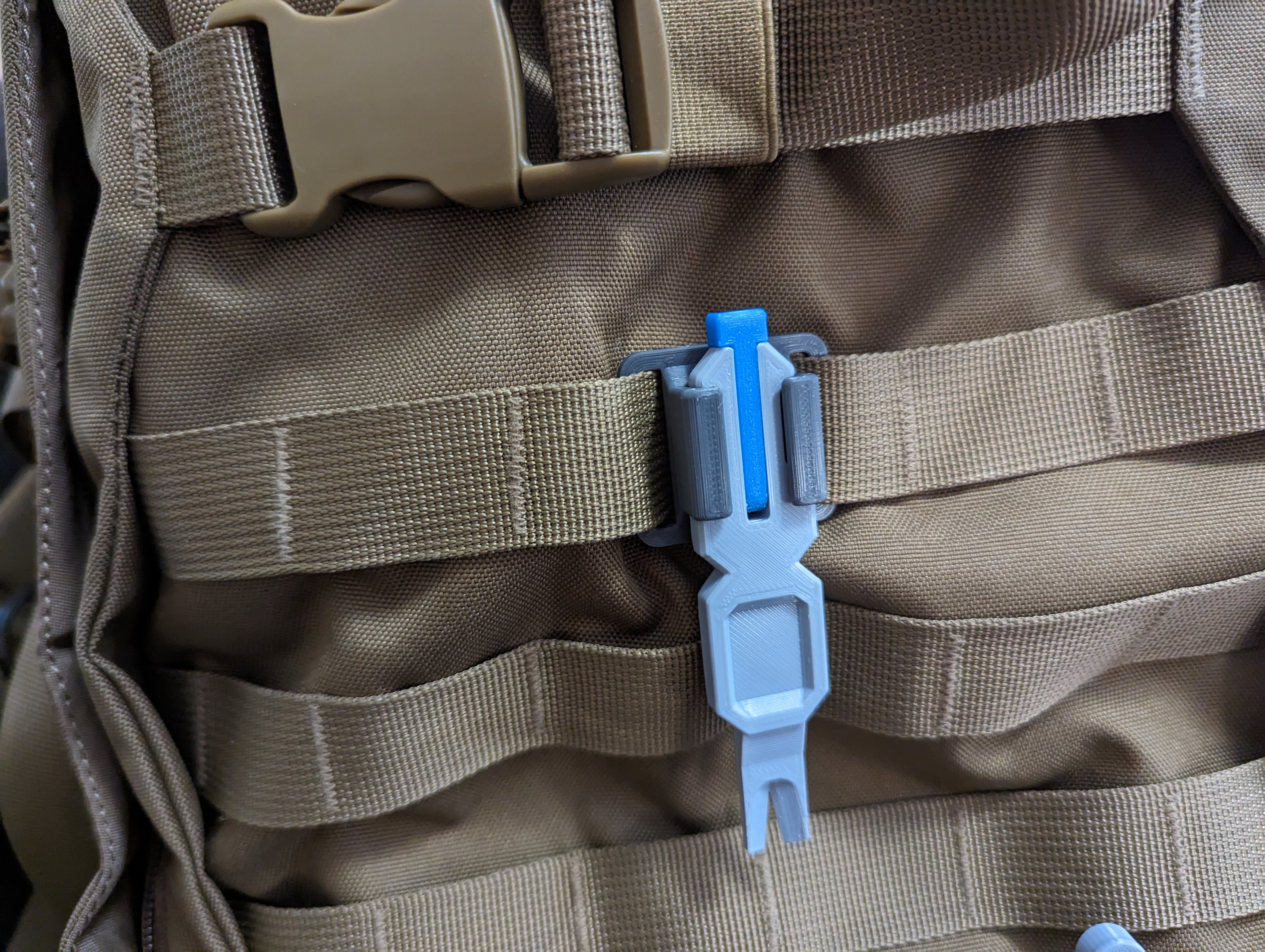 Miniatura 5 do modelo 3D QUICK-CLIP : Tick Removal Tool